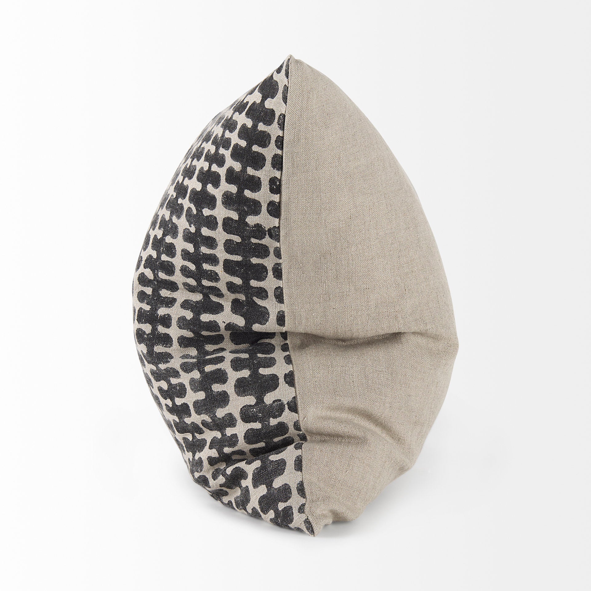 Miriam Beige and Black Fabric Patterned Decorative Pillow Cover Accent Pillow Covers Mercana , Black Friday Sale Mercana Furniture Sale, Old Bones Co, Mid Century Furniture Sale, Four Hands Furniture, Black Friday Sale Miriam Beige and Black Fabric Patterned Decorative Pillow Cover,Gus Sale, Perigold Miriam Beige and Black Fabric Patterned Decorative Pillow Cover Accent Pillow Covers Black Friday Sale , Perigold Sale Miriam Beige and Black Fabric Patterned Decorative Pillow Cover,Miriam Beige and Black Fabr