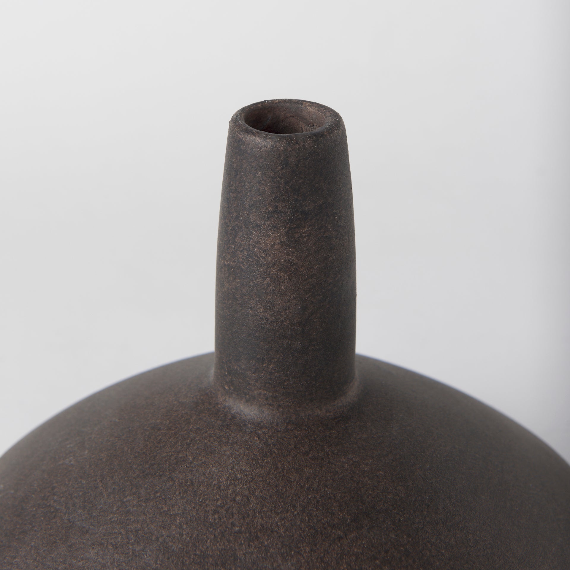 Rylee Dark Brown Vase Vases Mercana , Black Friday Sale Mercana Furniture Sale, Old Bones Co, Mid Century Furniture Sale, Four Hands Furniture, Black Friday Sale Rylee Dark Brown Vase,Gus Sale, Perigold Rylee Dark Brown Vase Vases Black Friday Sale , Perigold Sale Rylee Dark Brown Vase,Rylee Dark Brown Vase Lulu and Georgia, Burke Decor Sale Rylee Dark Brown Vase, www.oldbonesco.com