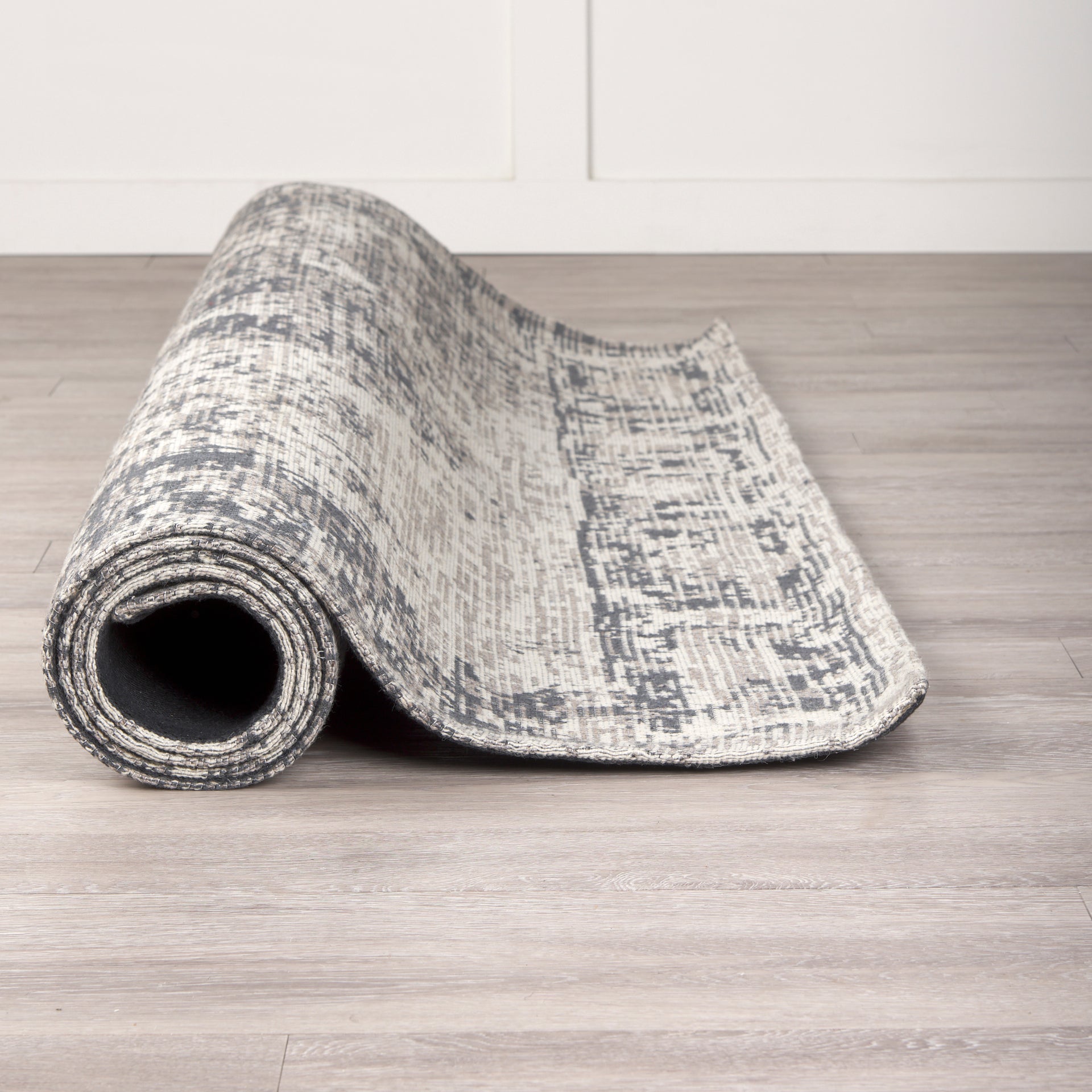 Greyson 8 x 10 Gray Wool and Polyester Area Rug