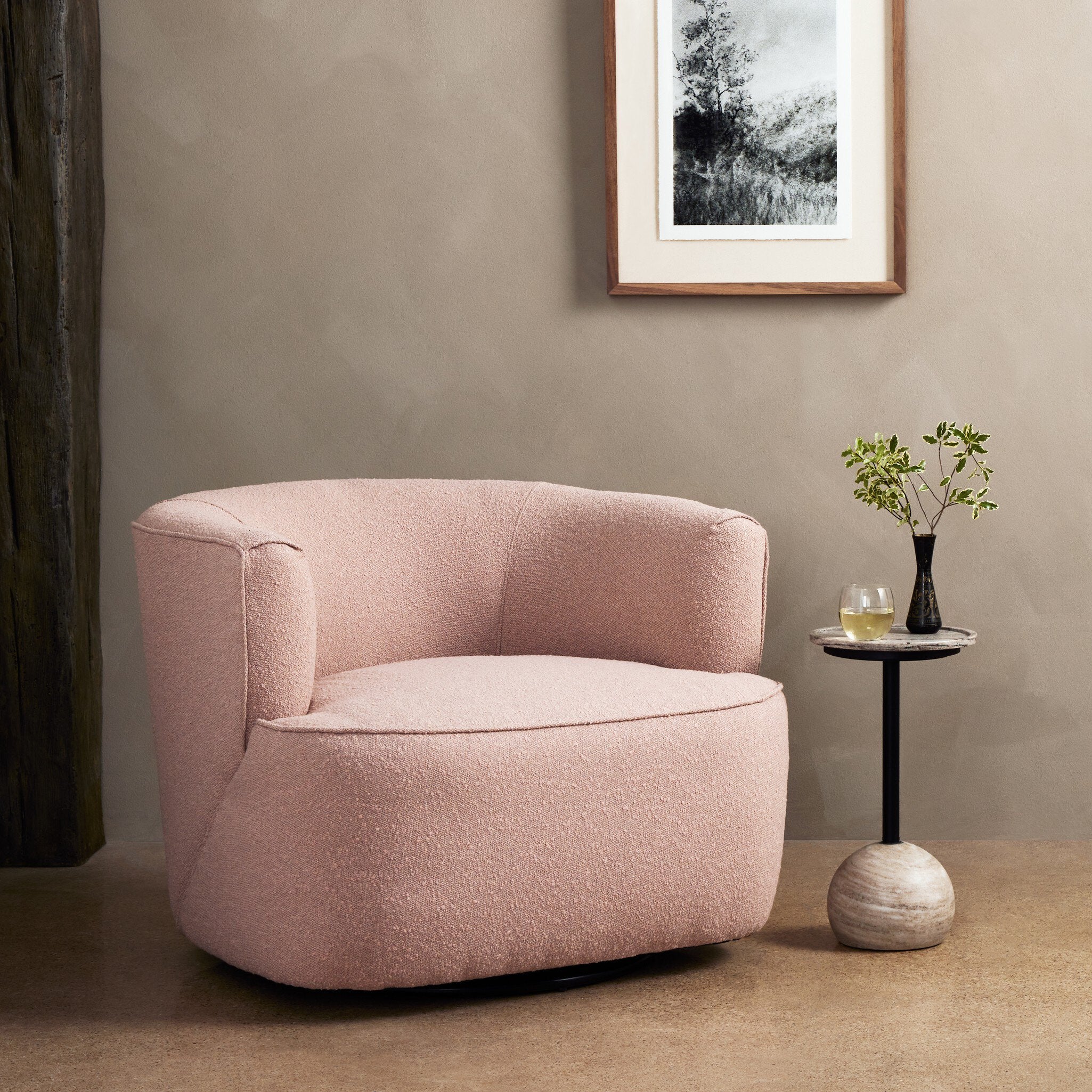 Mila Swivel Chair