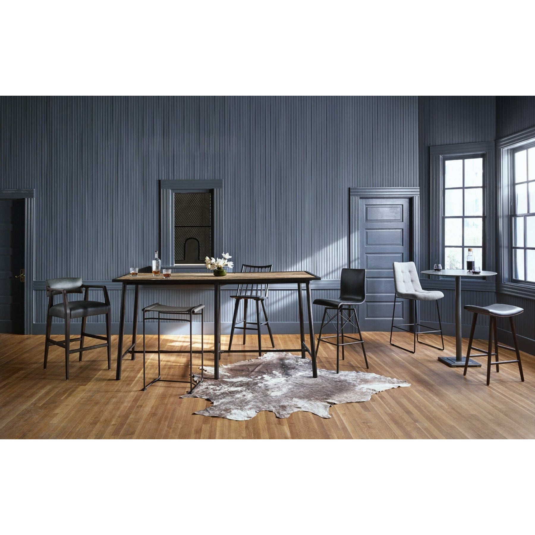 Lewis Windsor Bar + Counter Stool