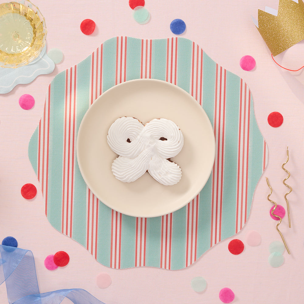 Festive Stripe Scallop Placemat