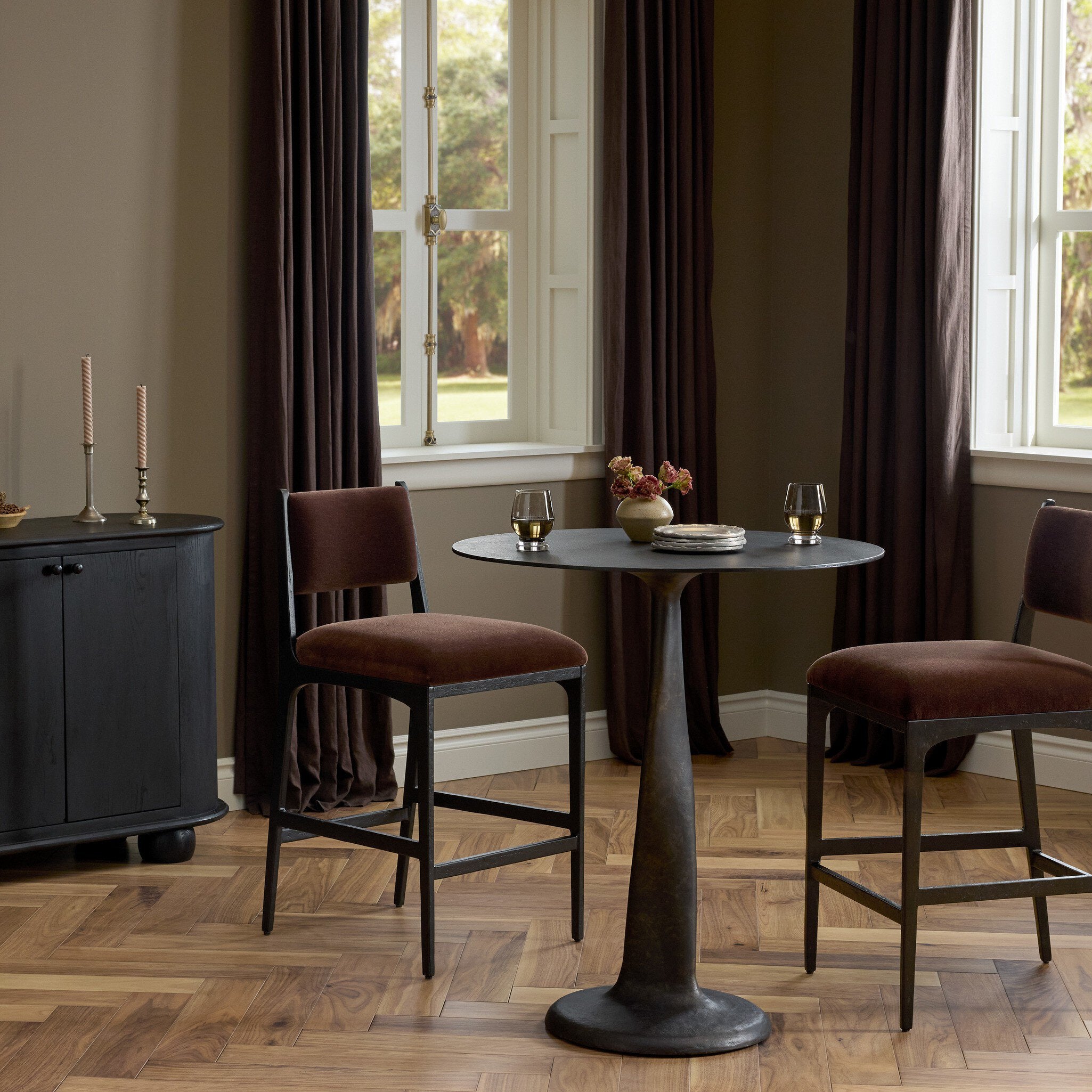 Torsio Bar Table