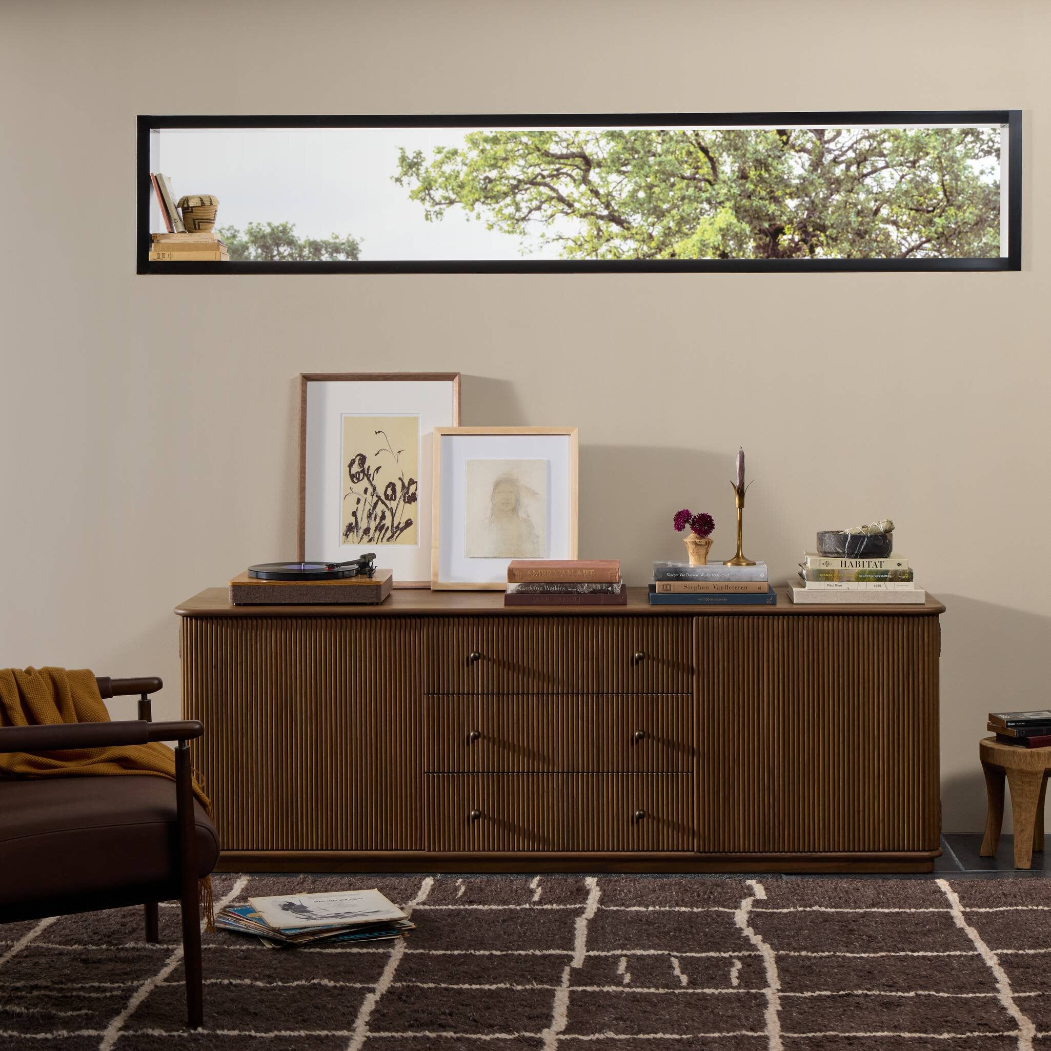 Ona Media Console