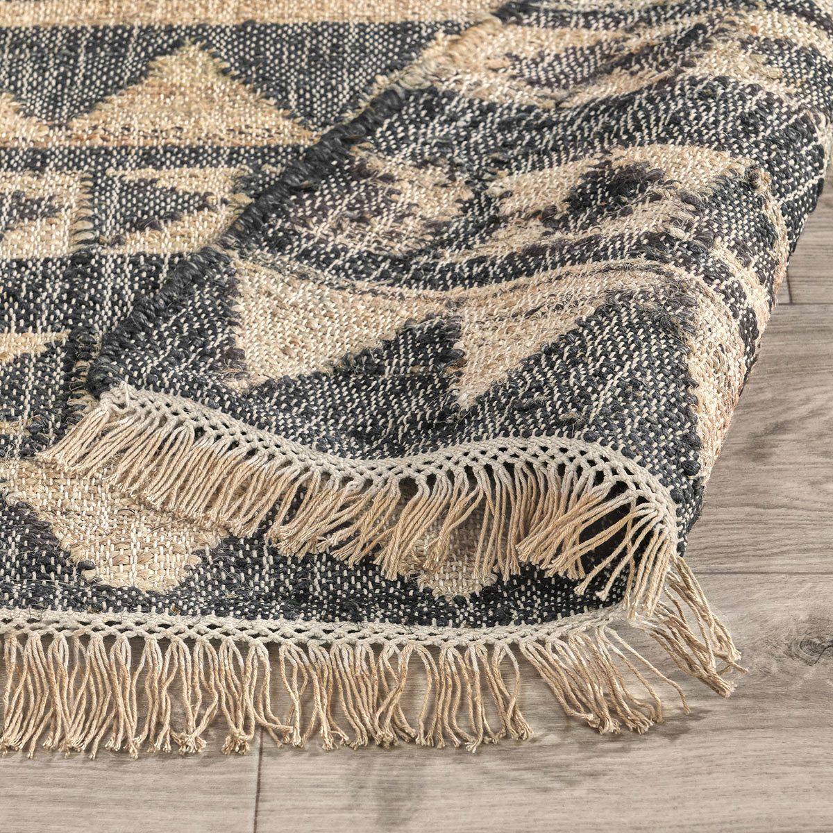 Solana Distressed Rug by Classic Home