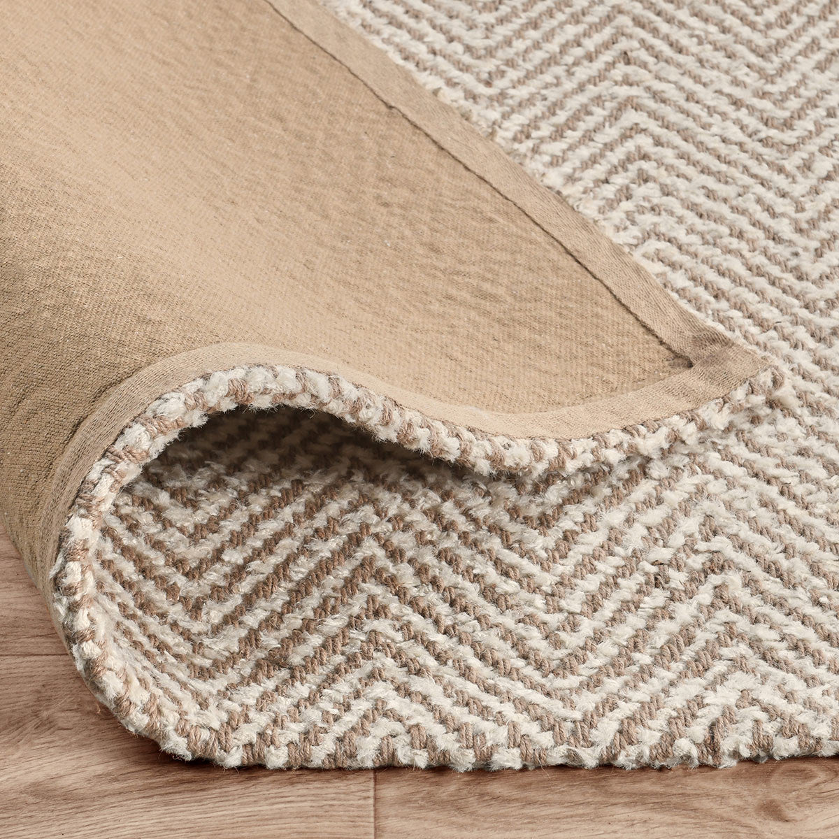 Herringbone Chenille Ivory/Natural Rug by Classic Home