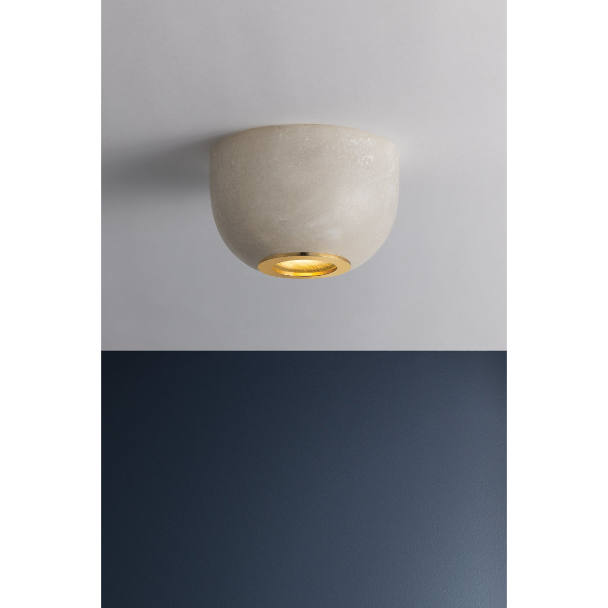 Bains Corner Flush Mount