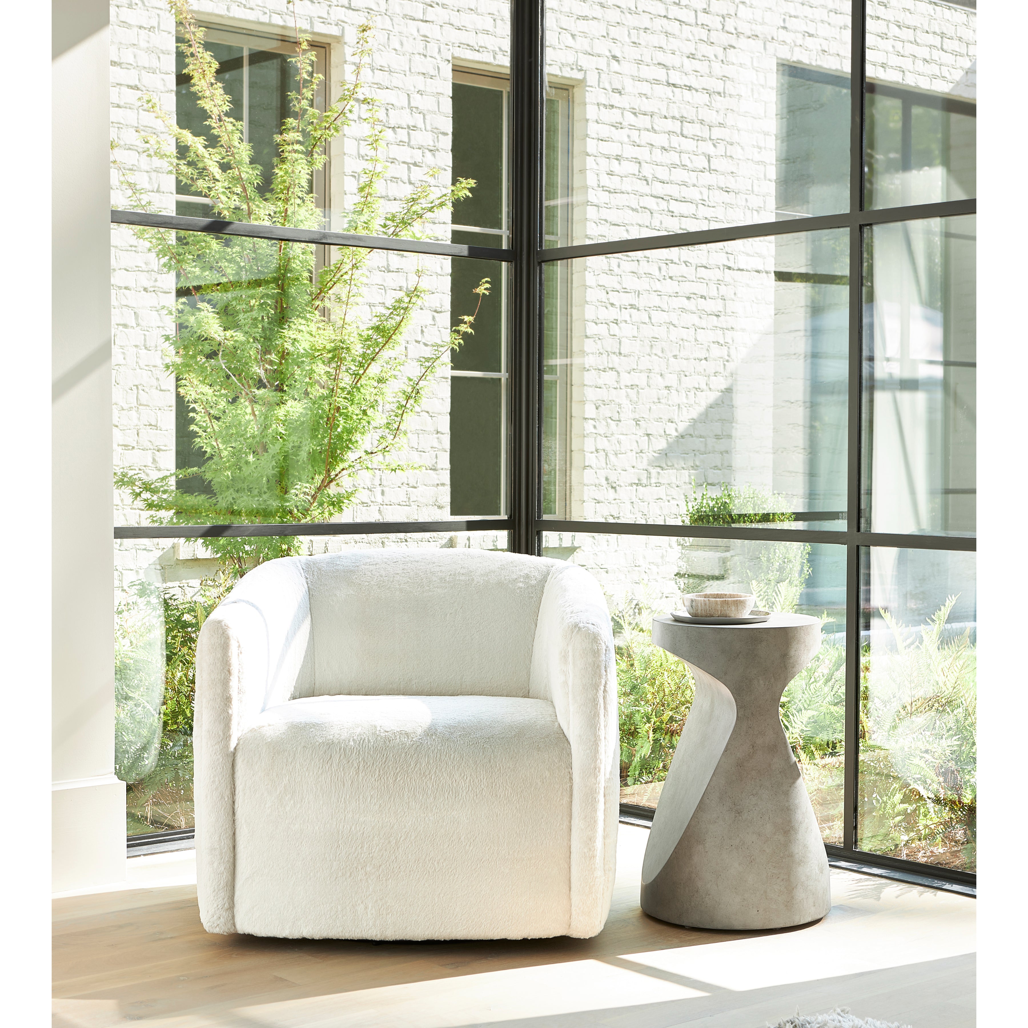 Sereno Accent Table by Bernhardt