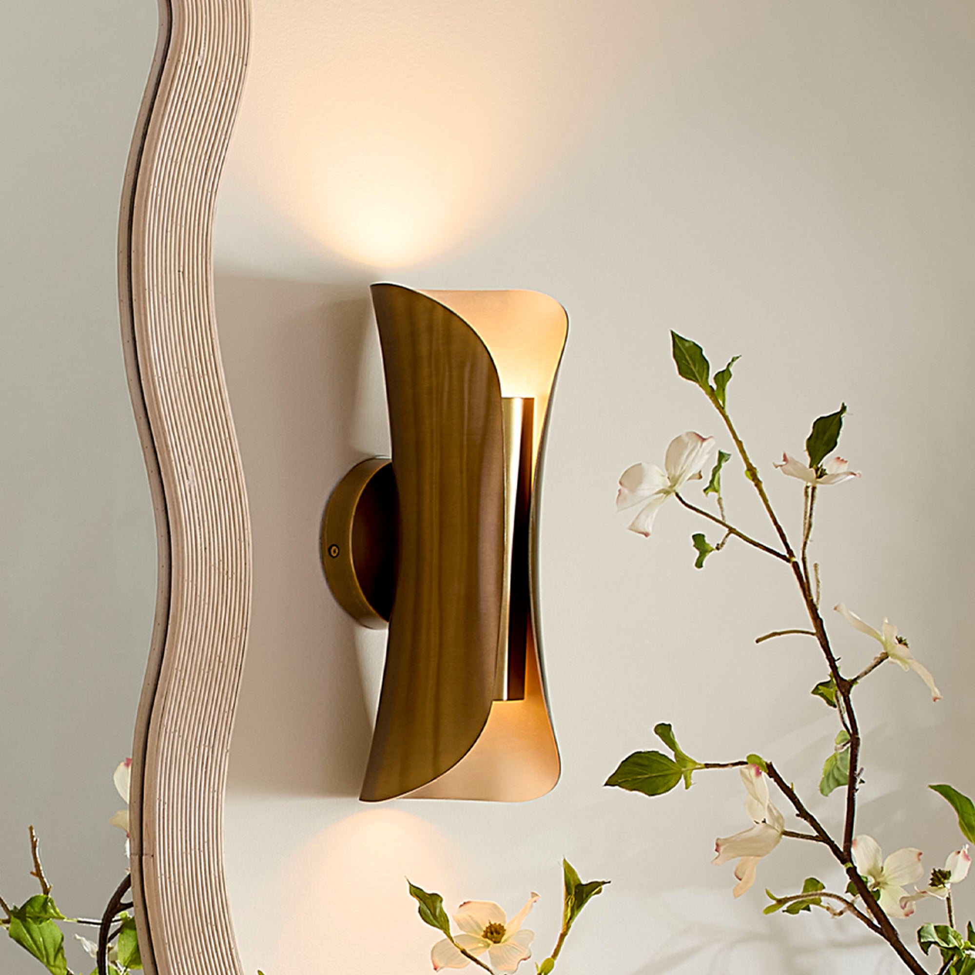 Capsule Sconce Sconces Jamie Young , Black Friday Sale Jamie Young Furniture Sale, Old Bones Co, Mid Century Furniture Sale, Four Hands Furniture, Black Friday Sale Capsule Sconce,Gus Sale, Perigold Capsule Sconce Sconces Black Friday Sale , Perigold Sale Capsule Sconce,Capsule Sconce Lulu and Georgia, Burke Decor Sale Capsule Sconce, www.oldbonesco.com