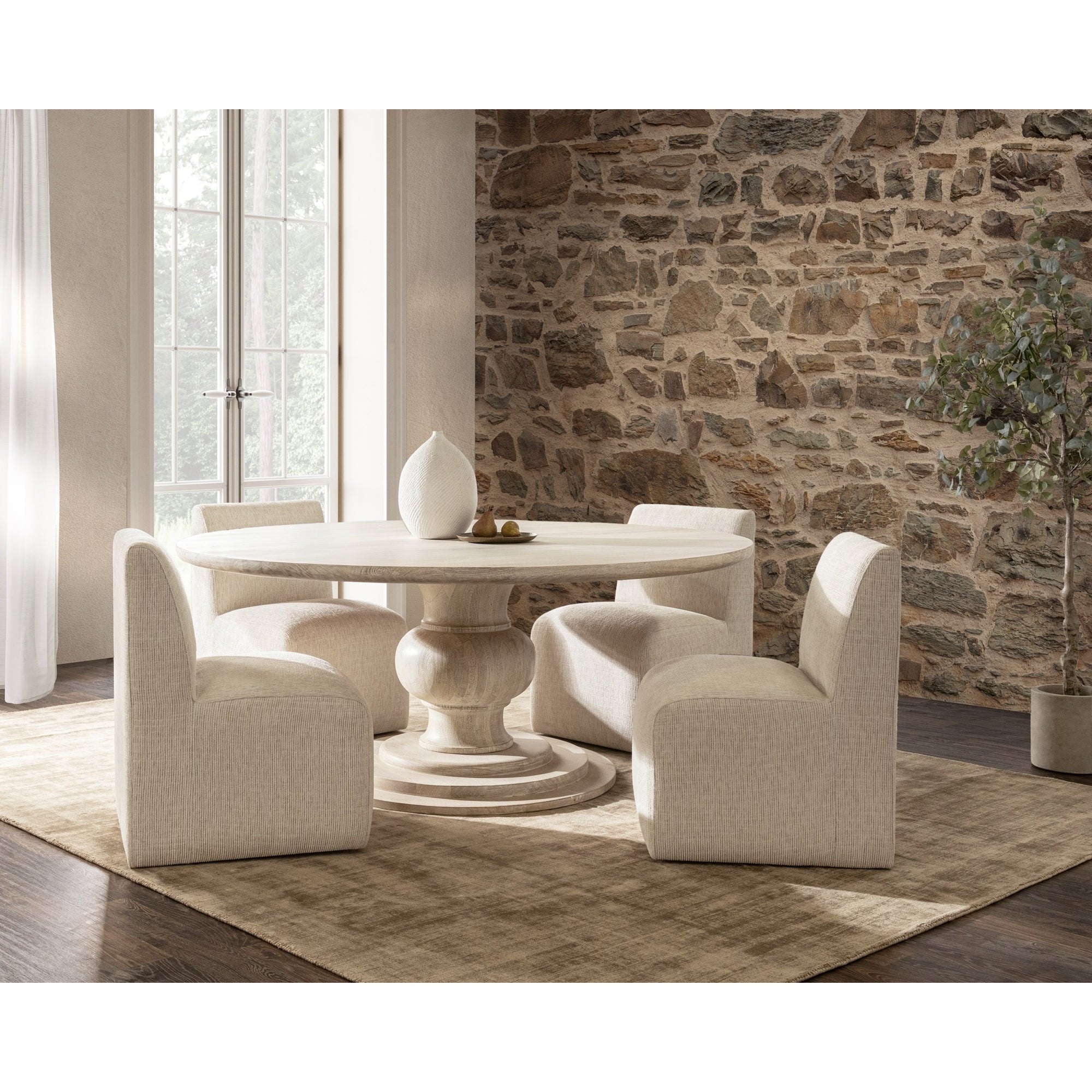 Hera Round Dining Table