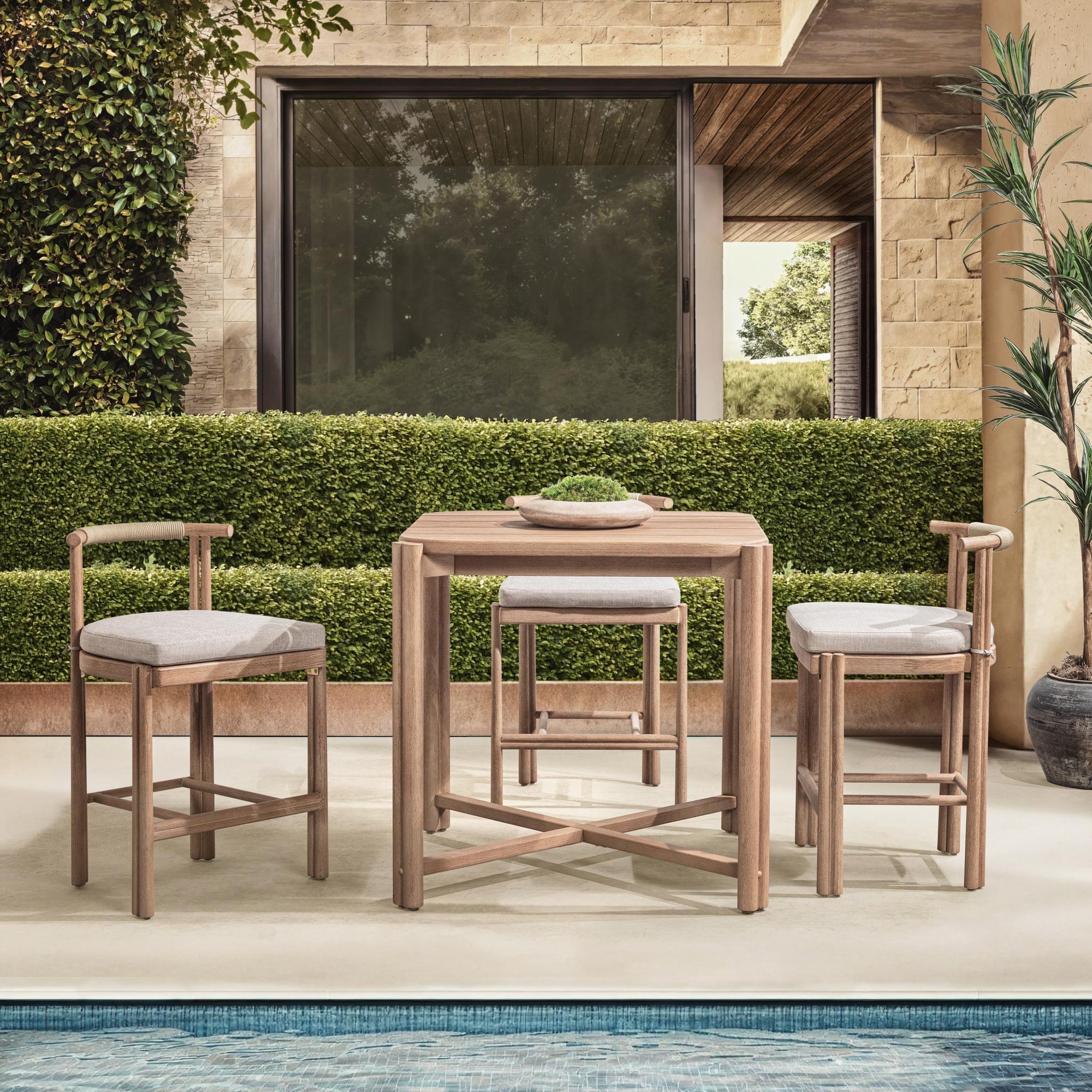 Oliver Outdoor Gathering Table - Butterscotch