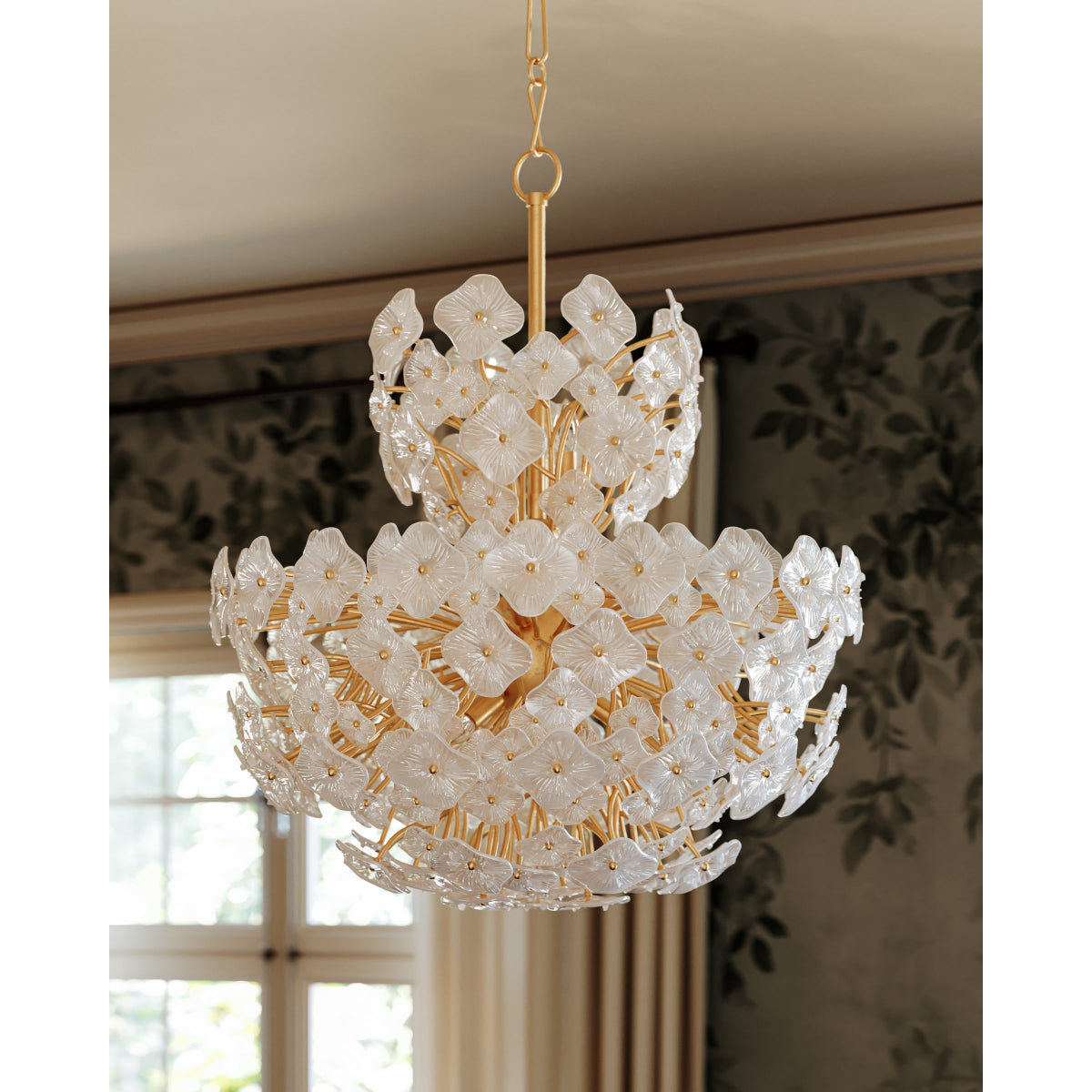 Barrytown 13-Light Chandelier