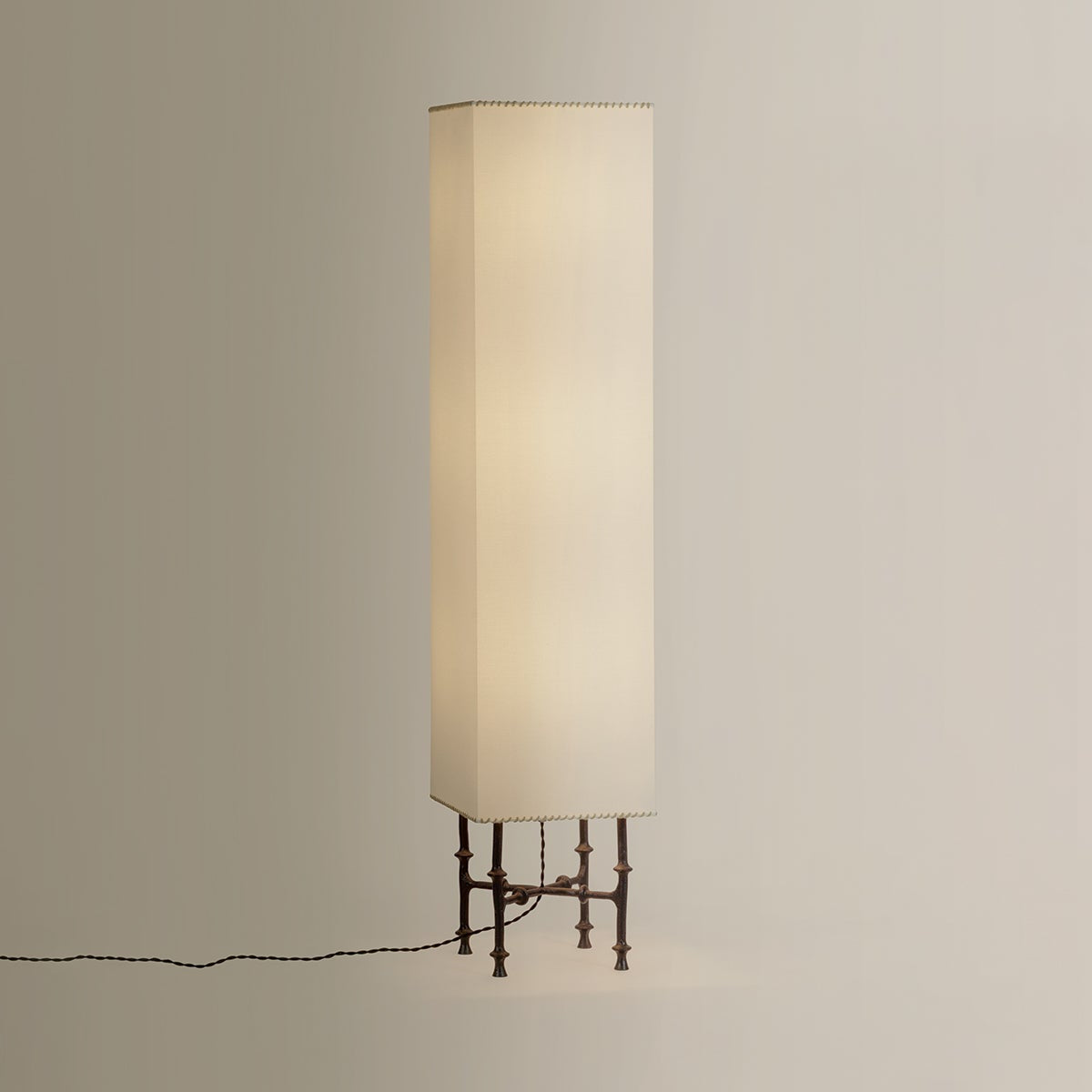 Cy Floor Lamp