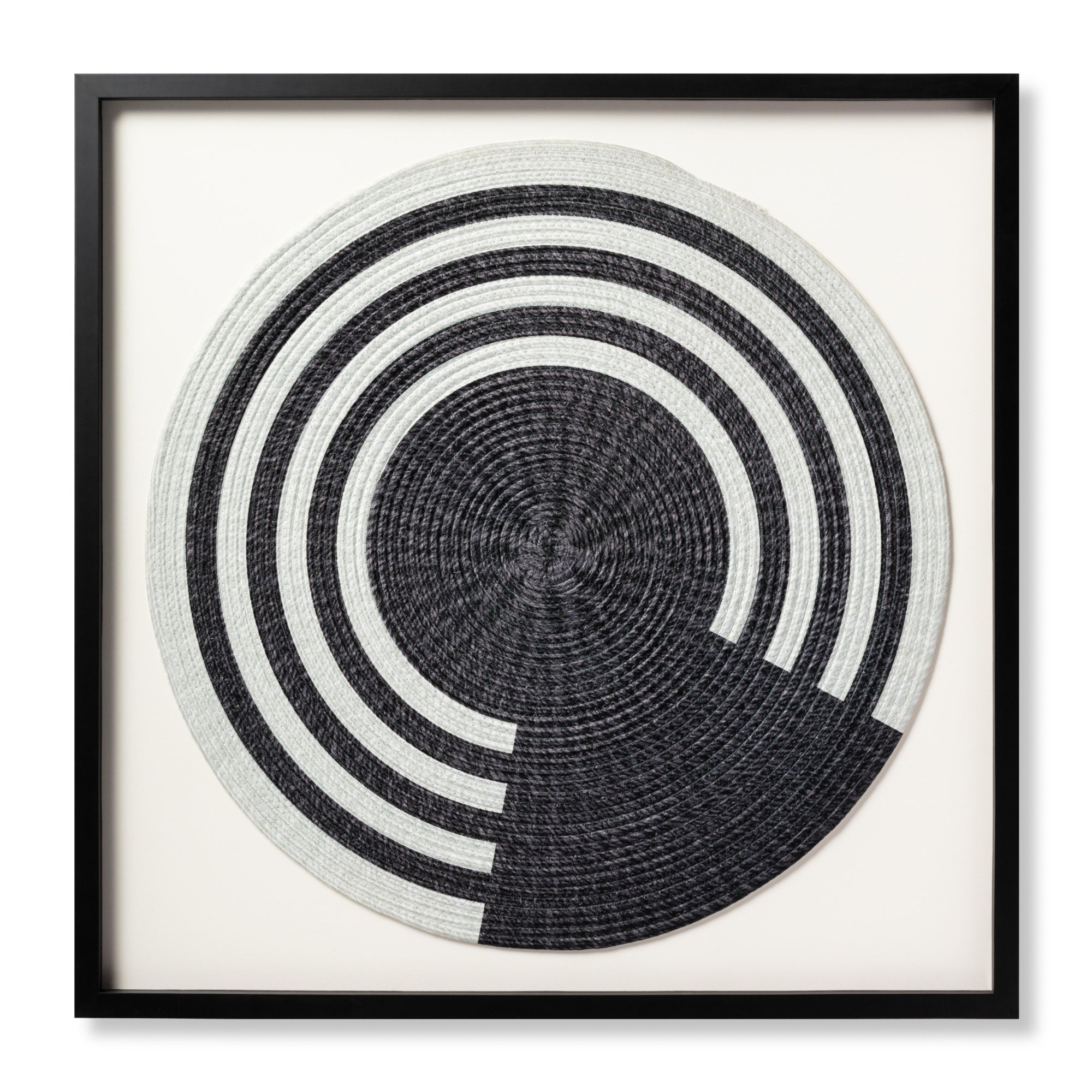 Loloi Rounder Ivory/Black 3'-4" X 3'-4" Wall Art