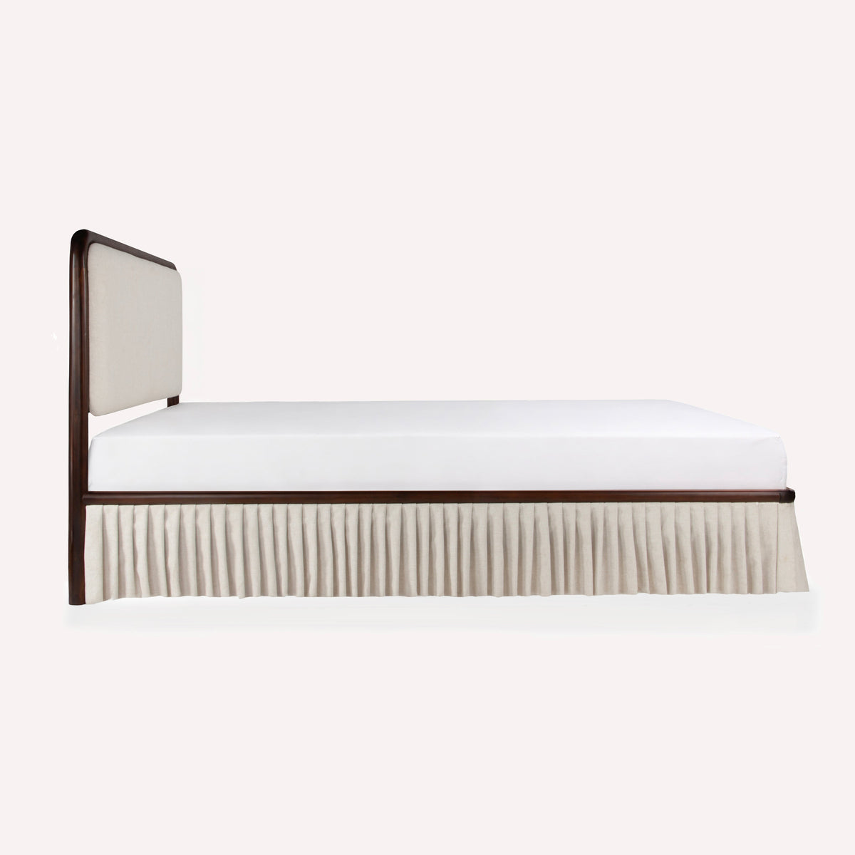Carrie Bed