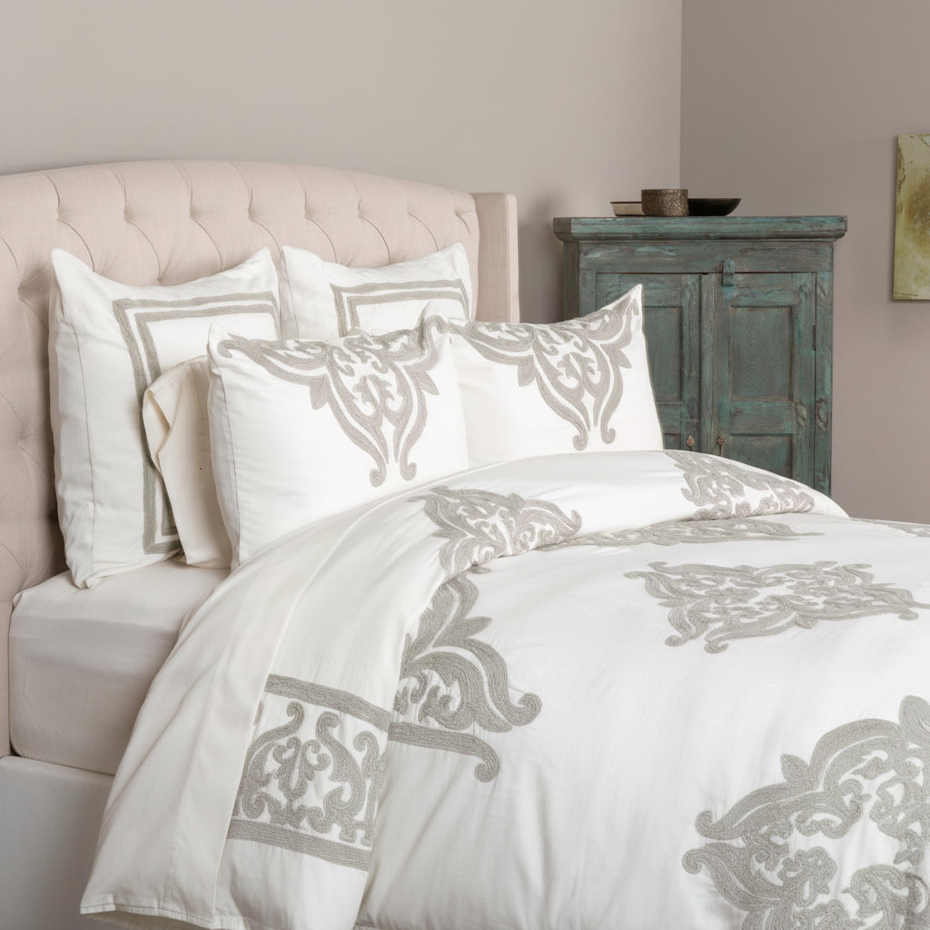 Patrina Ivory 5pc Queen Duvet Set