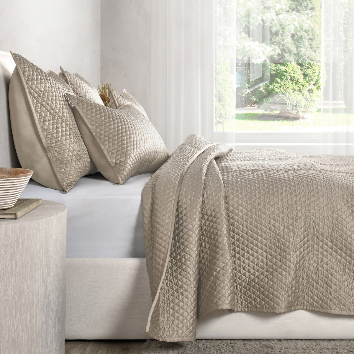 Diamond 3pc Queen Quilt Set