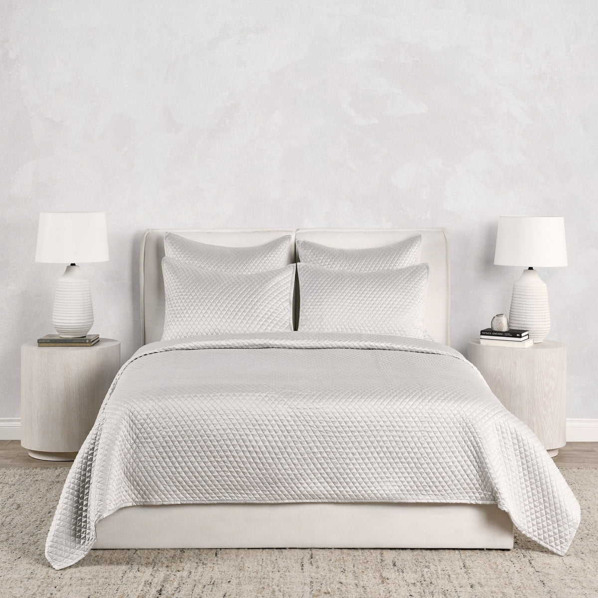 Diamond 3pc Queen Quilt Set