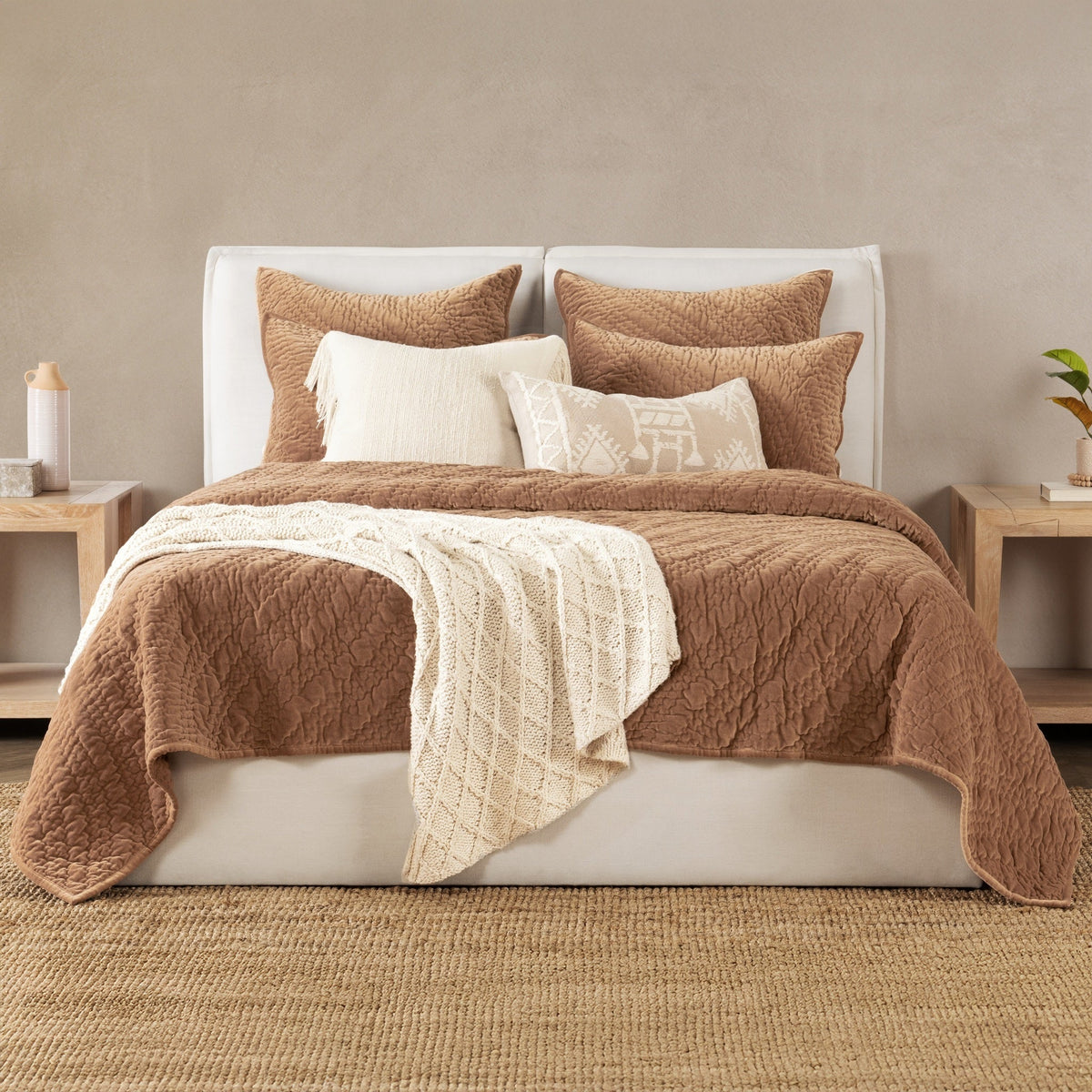 Elms Velvet 4pc King Quilt Set