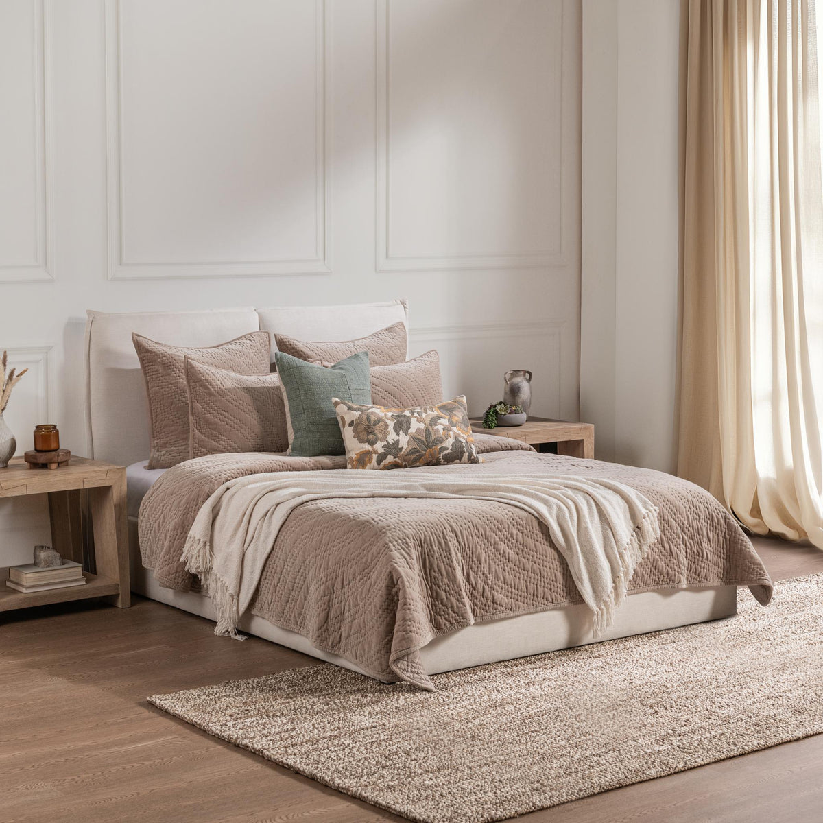 Elms Velvet 4pc King Quilt Set