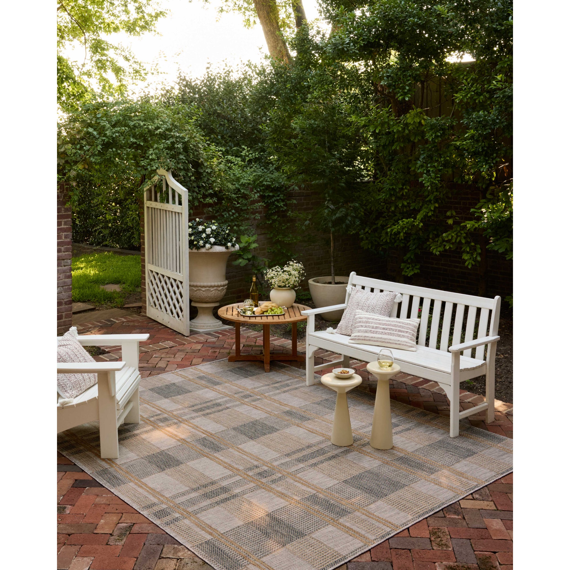 Loloi Birch Bone/Gold Indoor/Outdoor Rug
