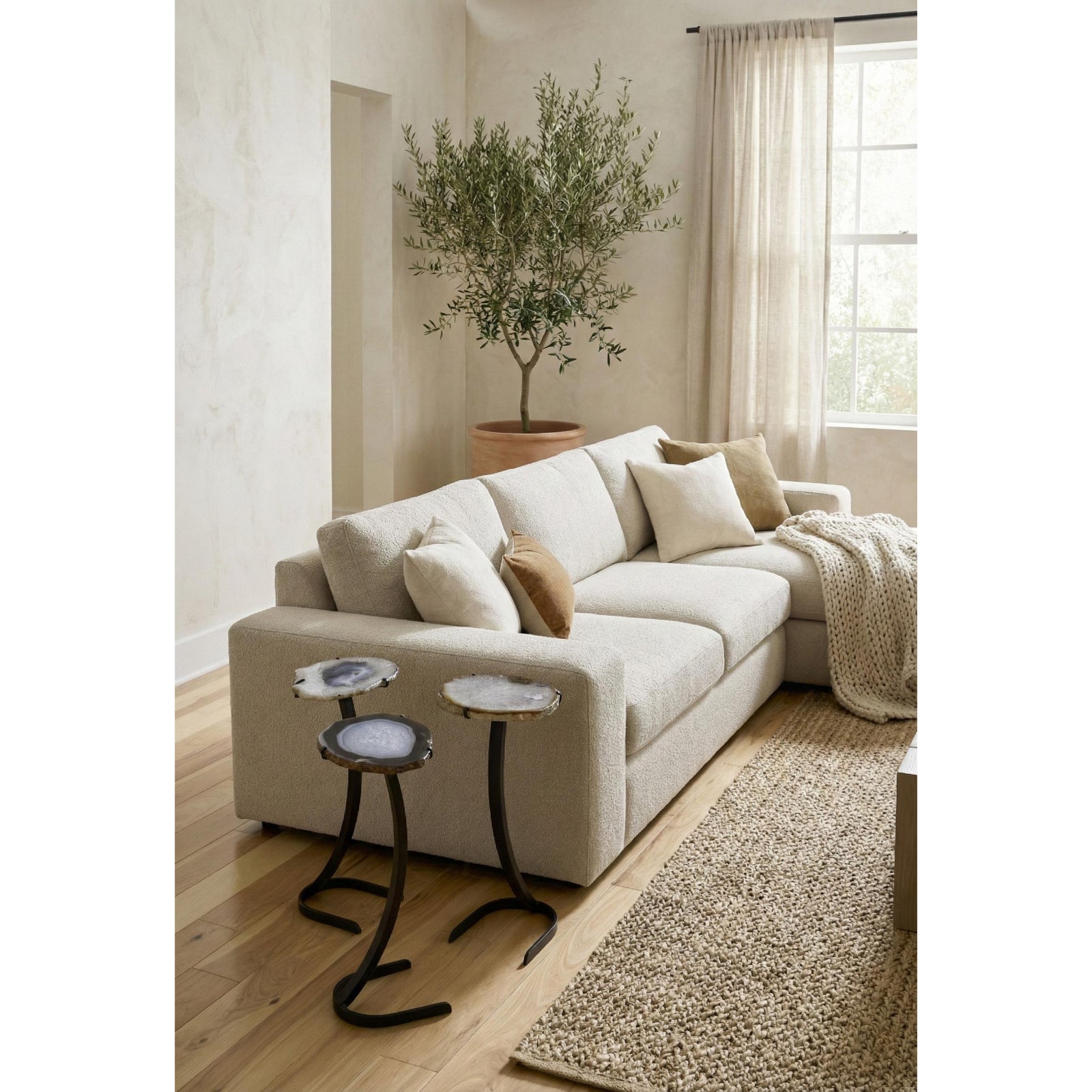 Agate Horseshoe Base Side Table