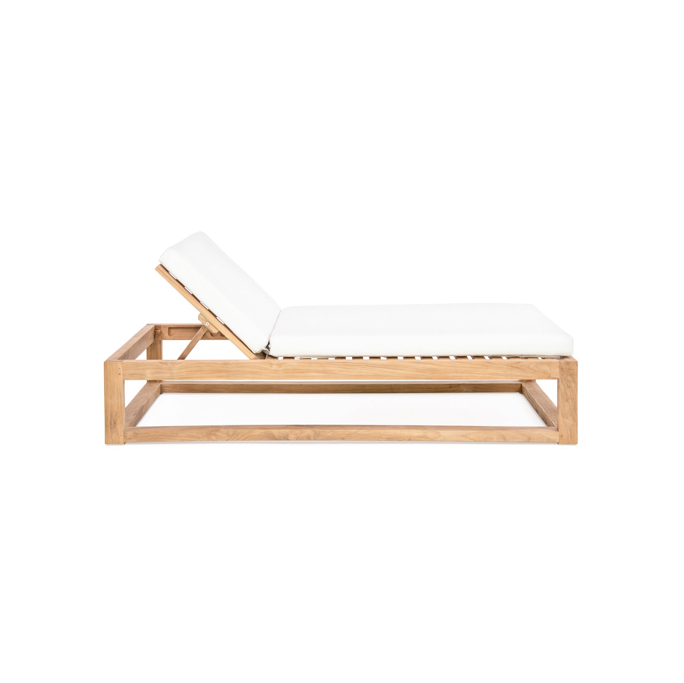 Caldas Chaise Lounge