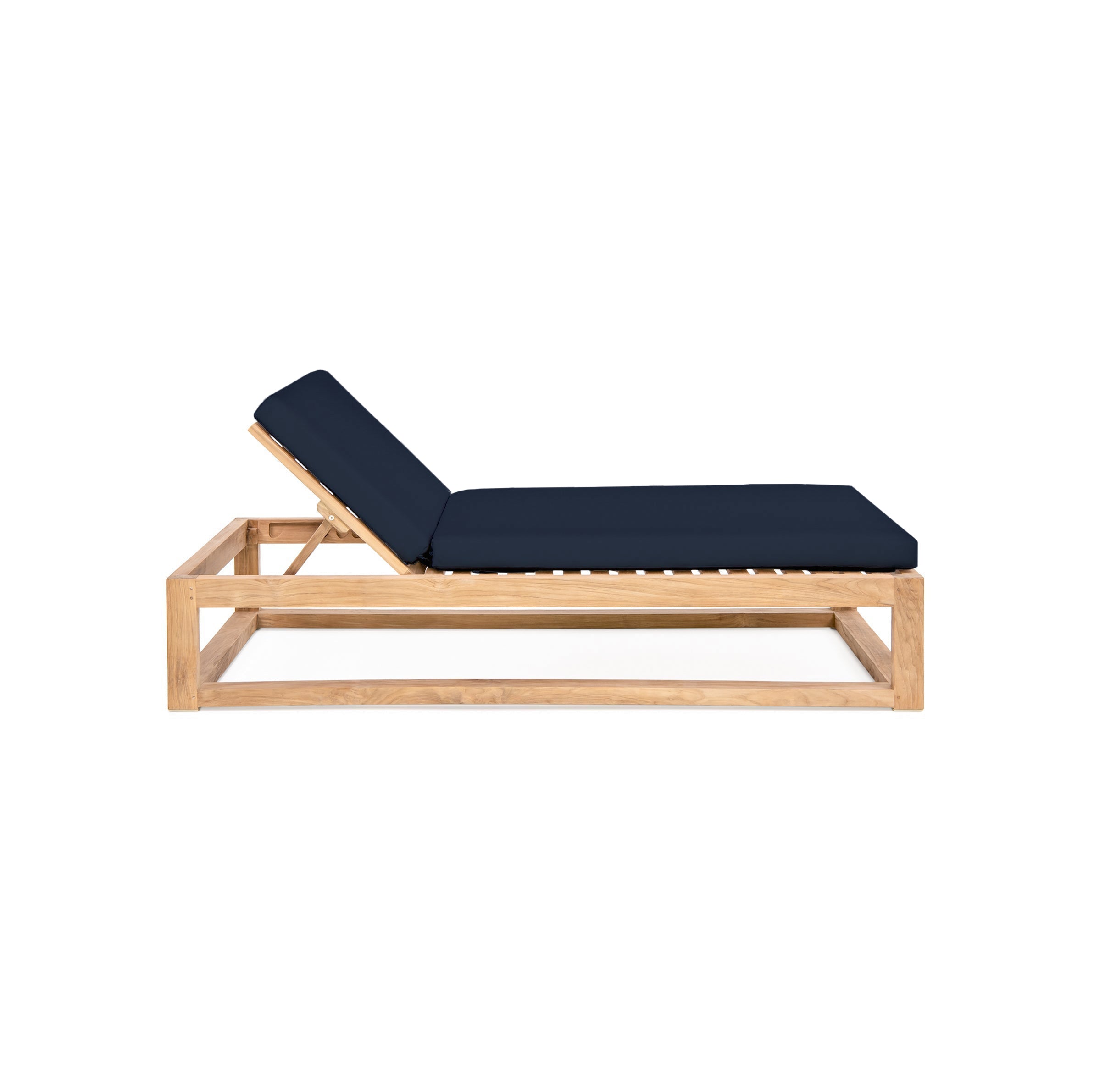 Caldas Chaise Lounge