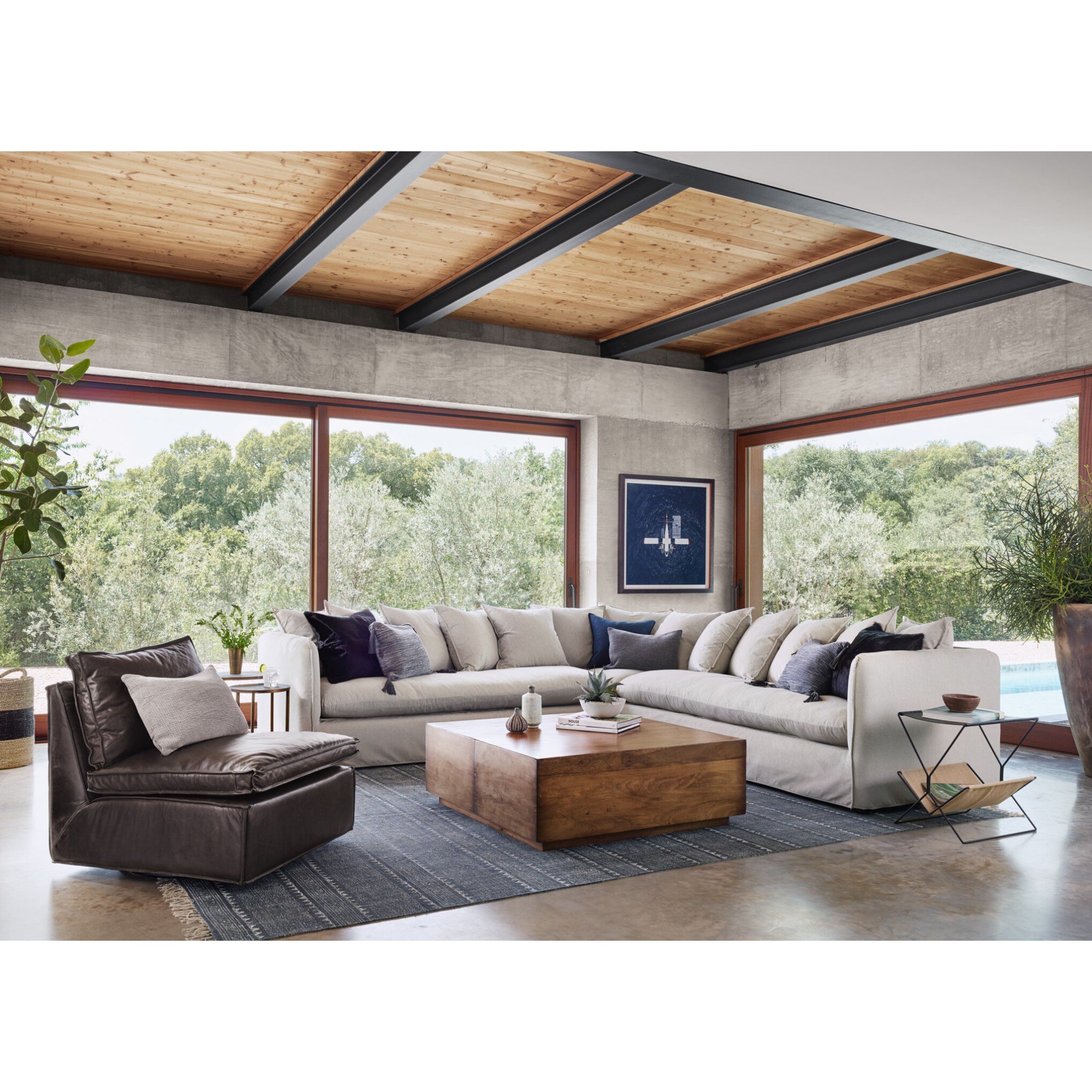 Monarch Magazine Rack