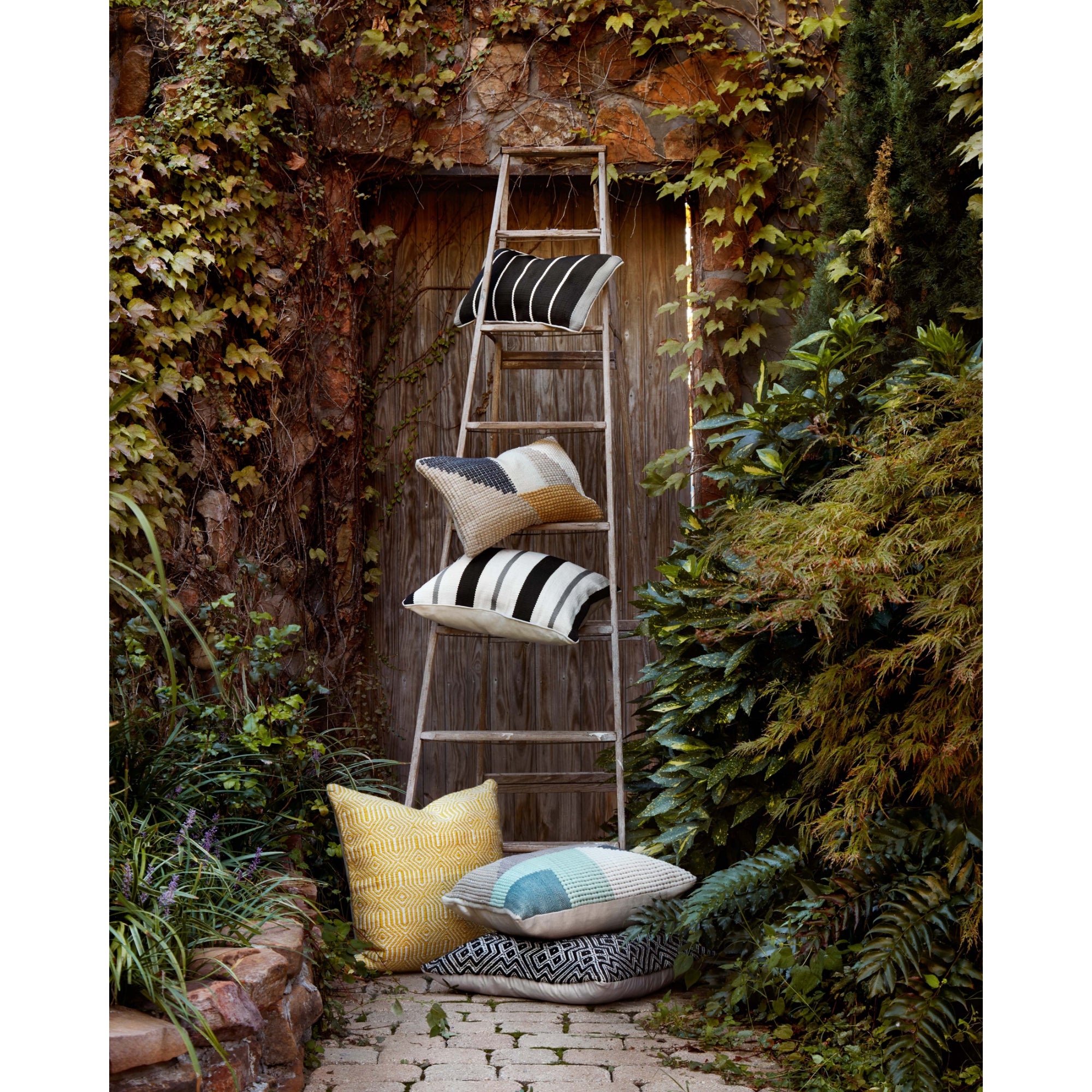 Loloi P0504 Teal/Multi 22" x 22" Cover with Down Pillow