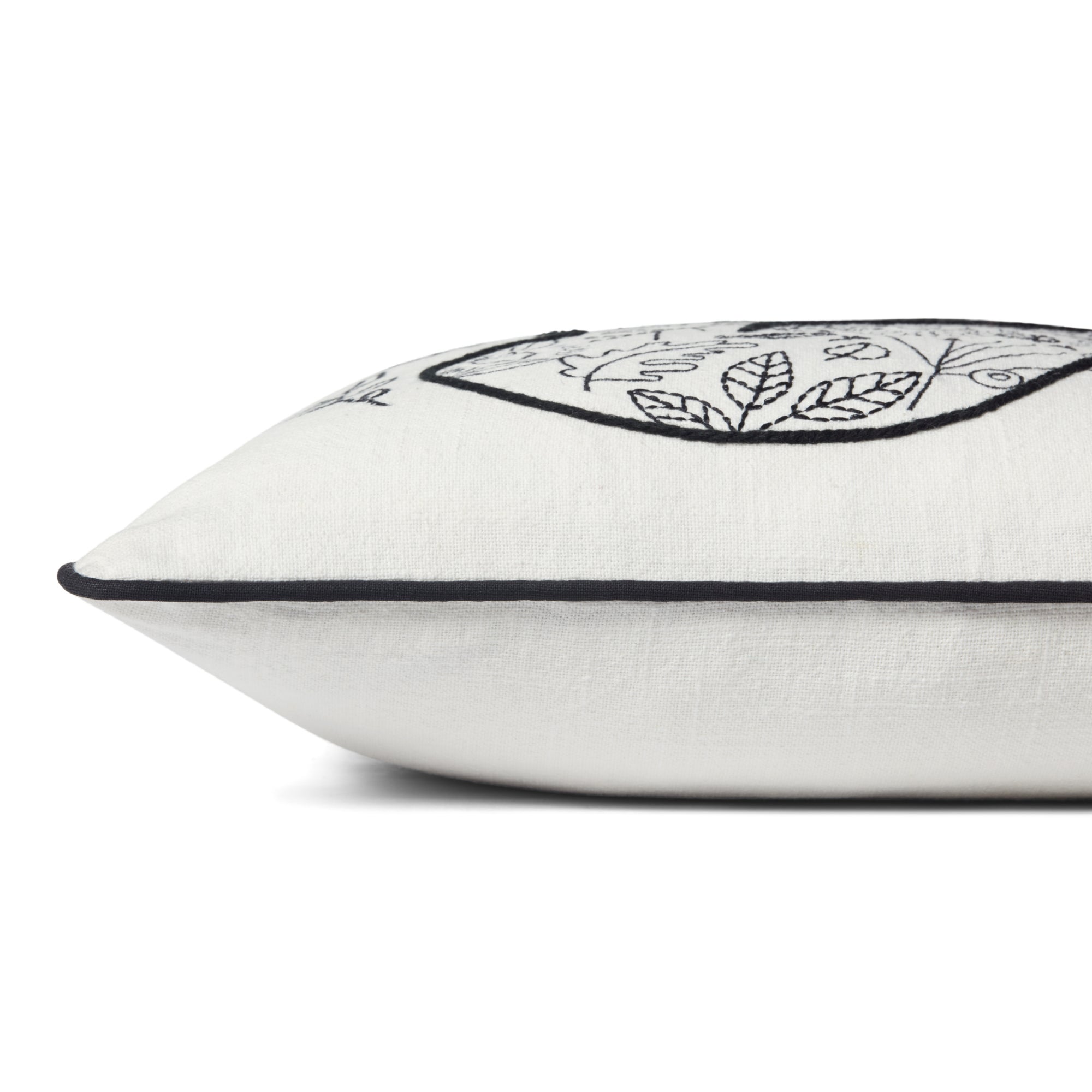 Loloi PLL0030 Black/Natural 18" x 18" Cover with Down Pillow