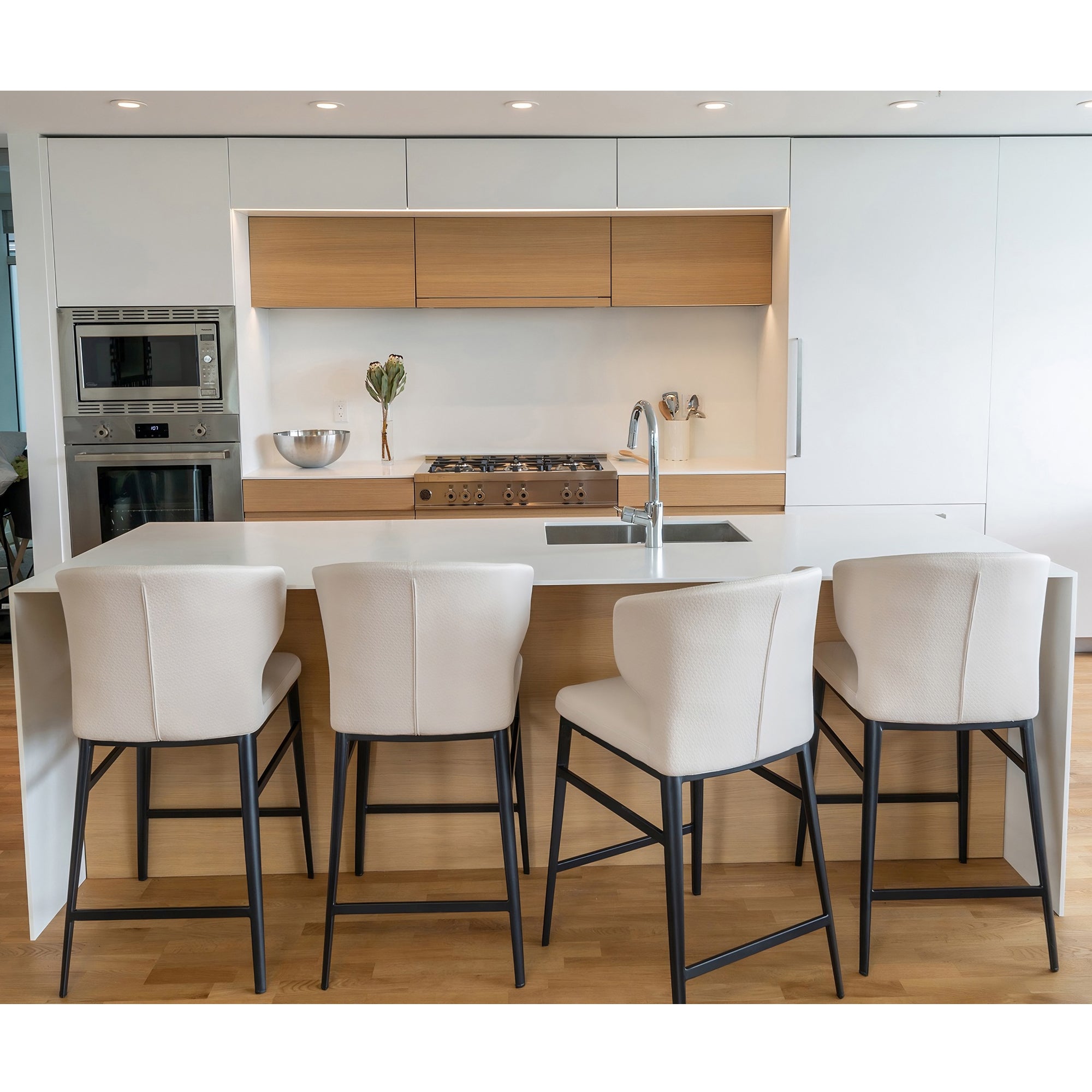 Delaney Counter Stool Counter Stools Moe's Four Hands, Mid Century Modern Furniture, Old Bones Furniture Company, Old Bones Co, Modern Mid Century, Designer Furniture, Furniture Sale, Warehouse Furniture Sale, Delaney Counter Stool Sale, https://www.oldbonesco.com/