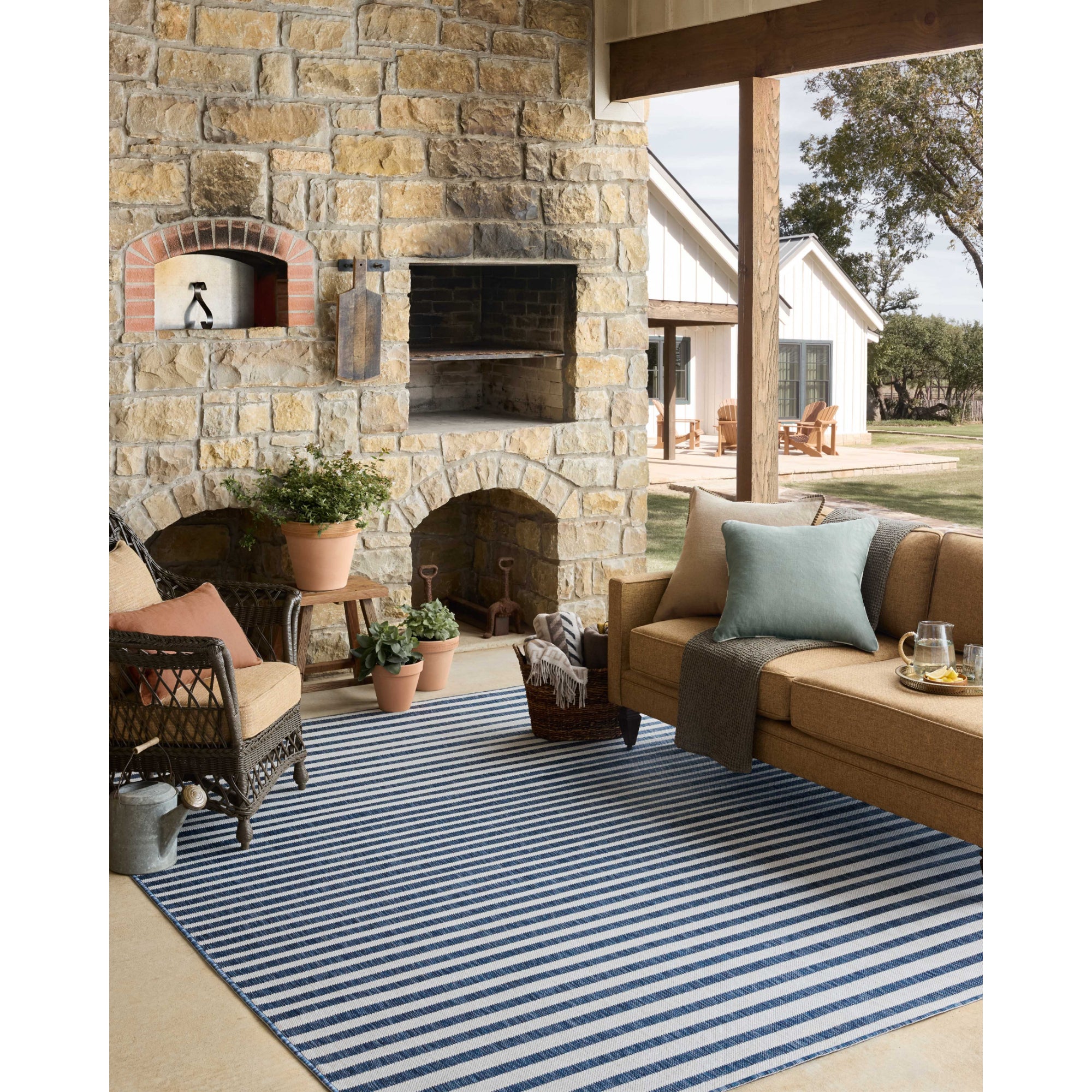 Loloi Easton Denim/Ivory Rug