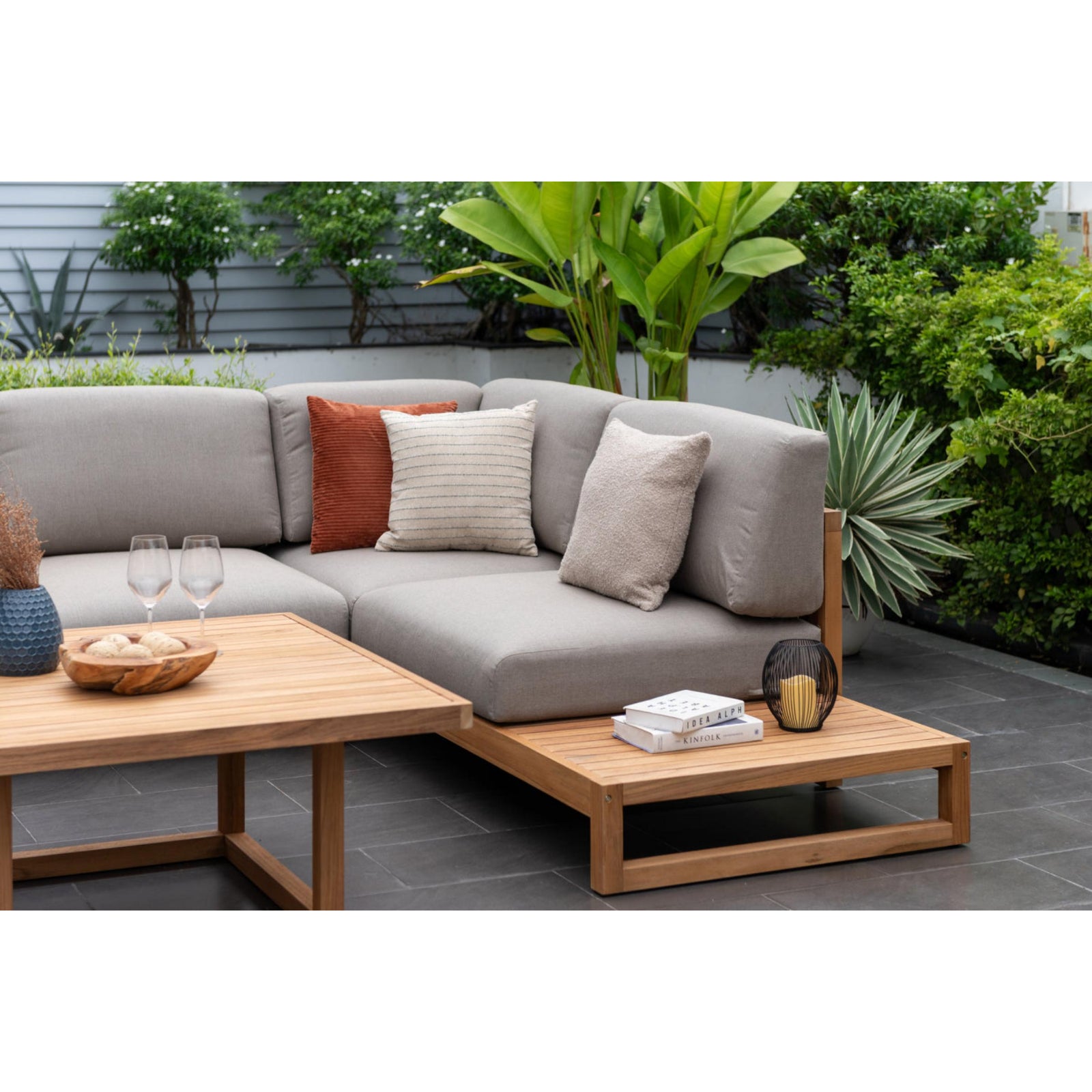 Fuegi Sectional 2 Seater