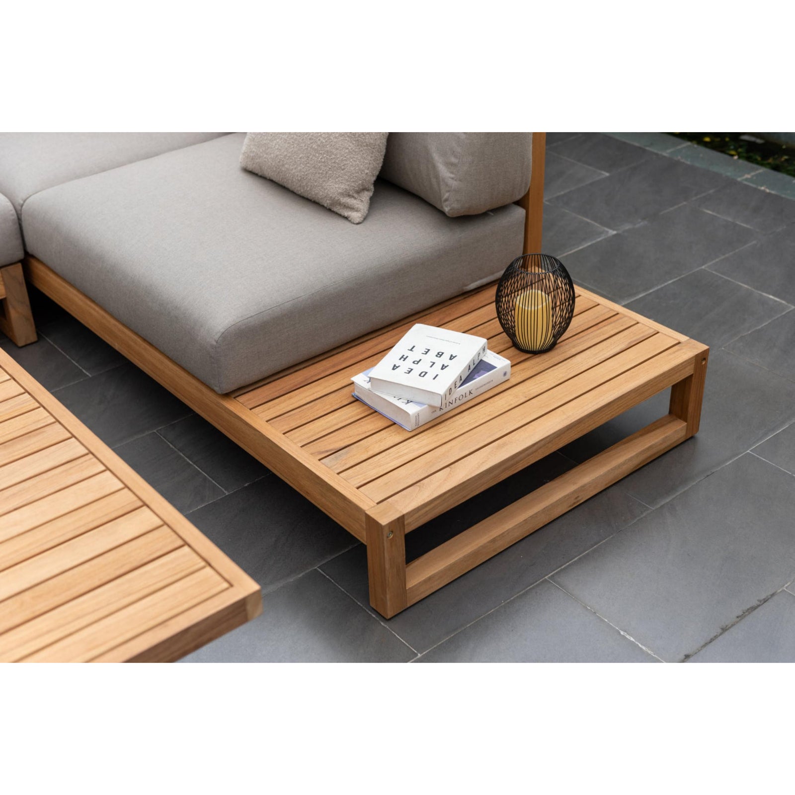 Fuegi Sectional Set