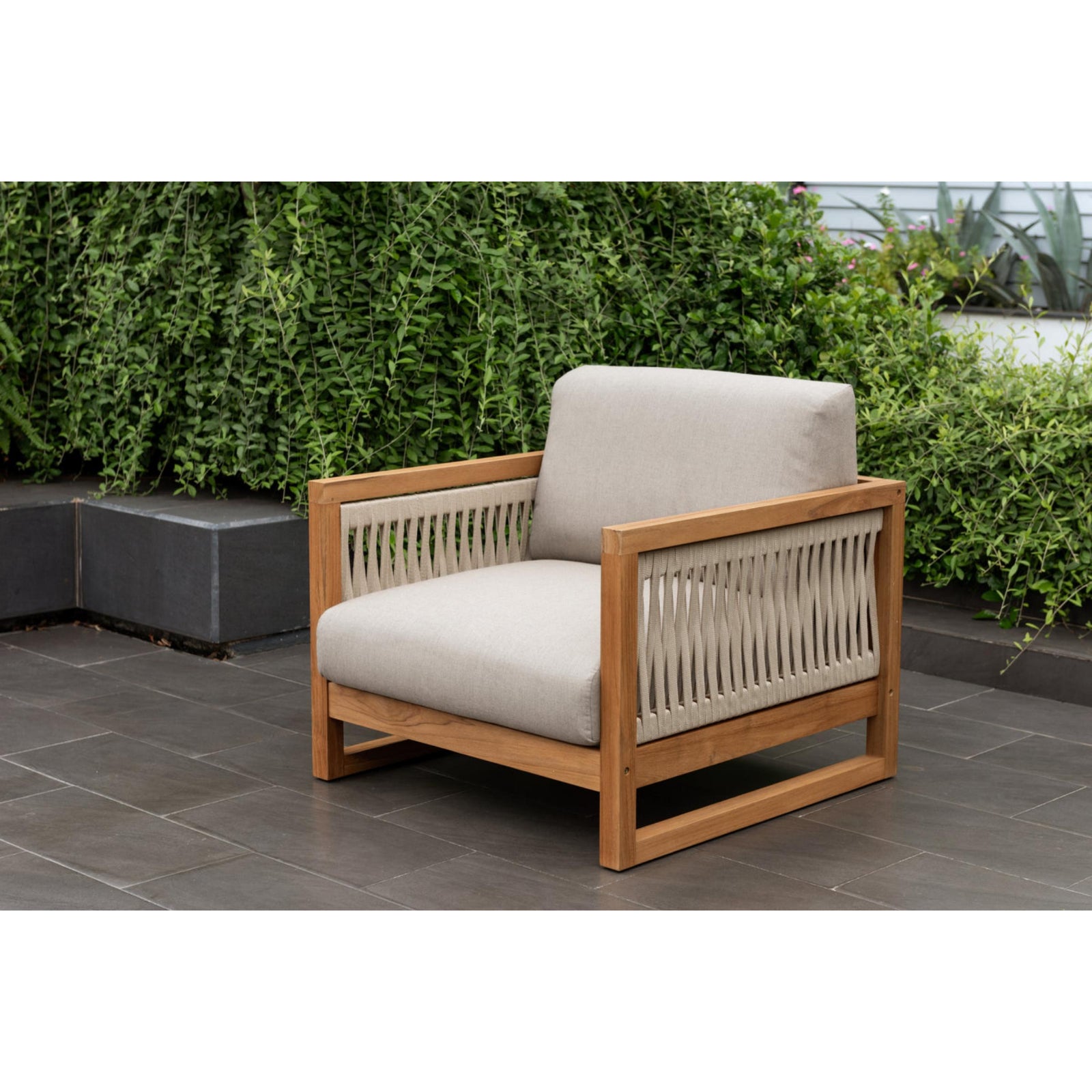 Fuegi Sectional Set