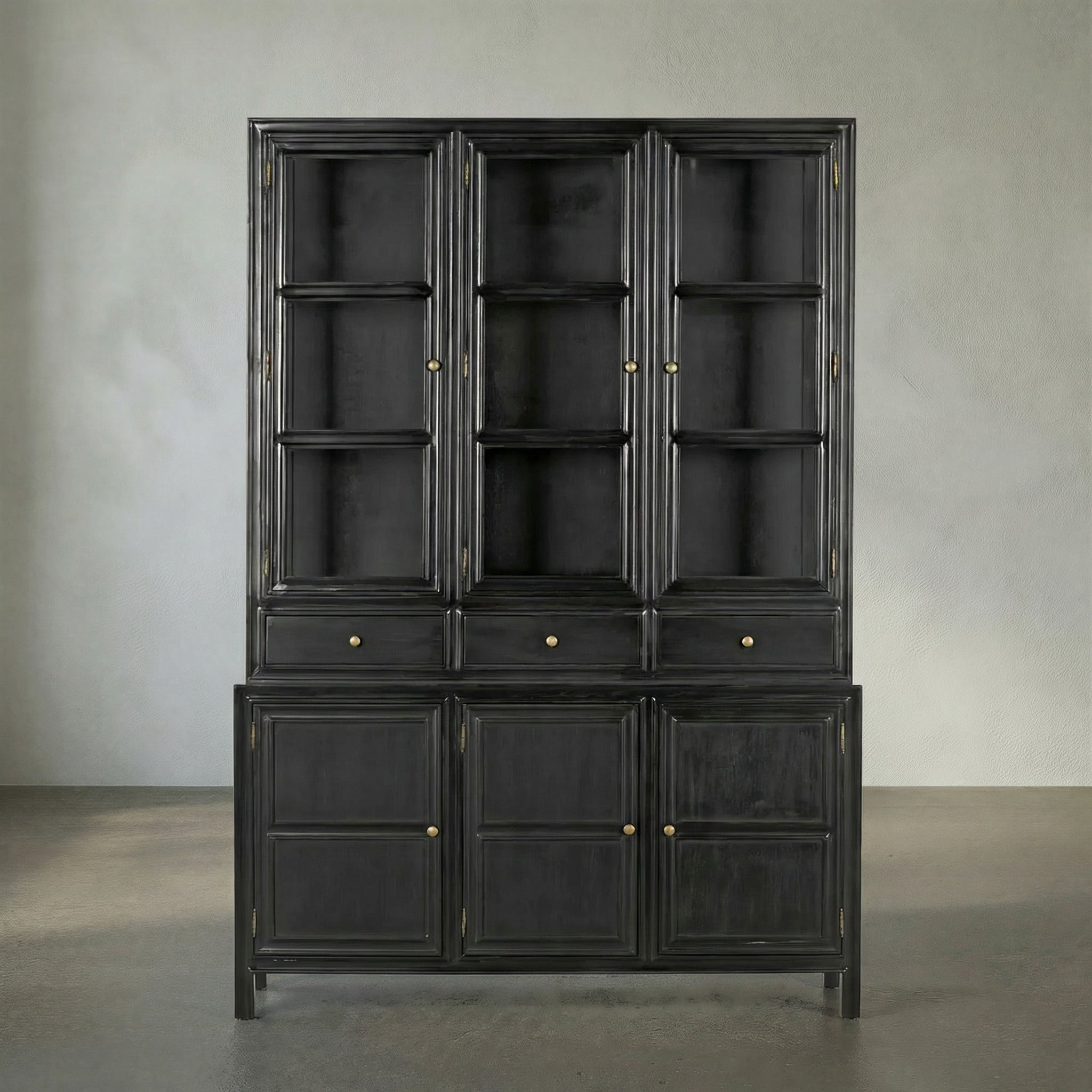 Colonial Hutch