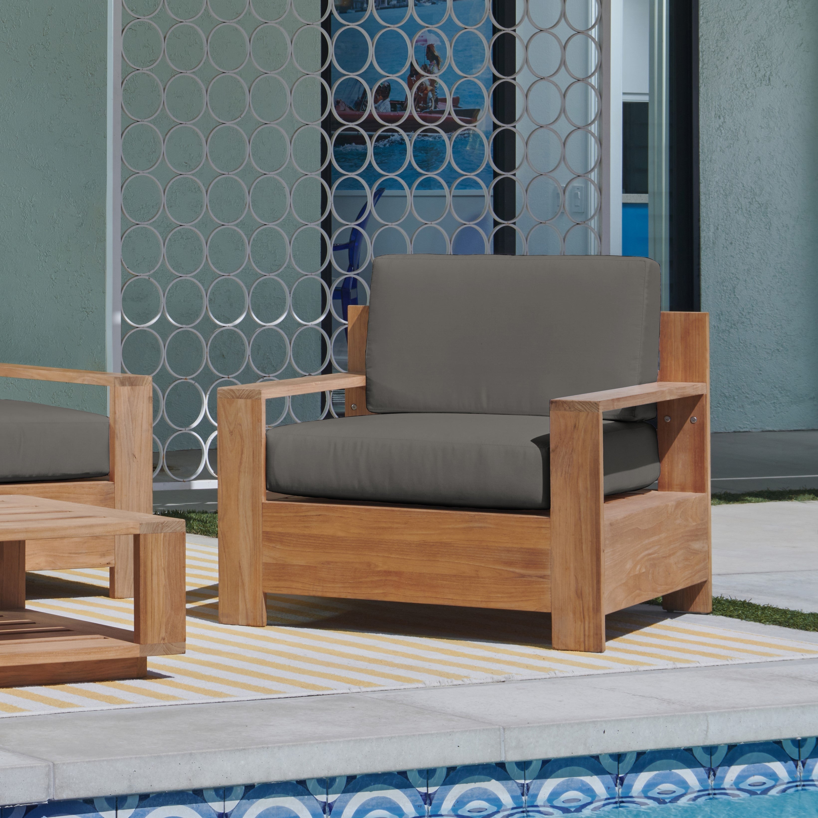 Qube Club Chair