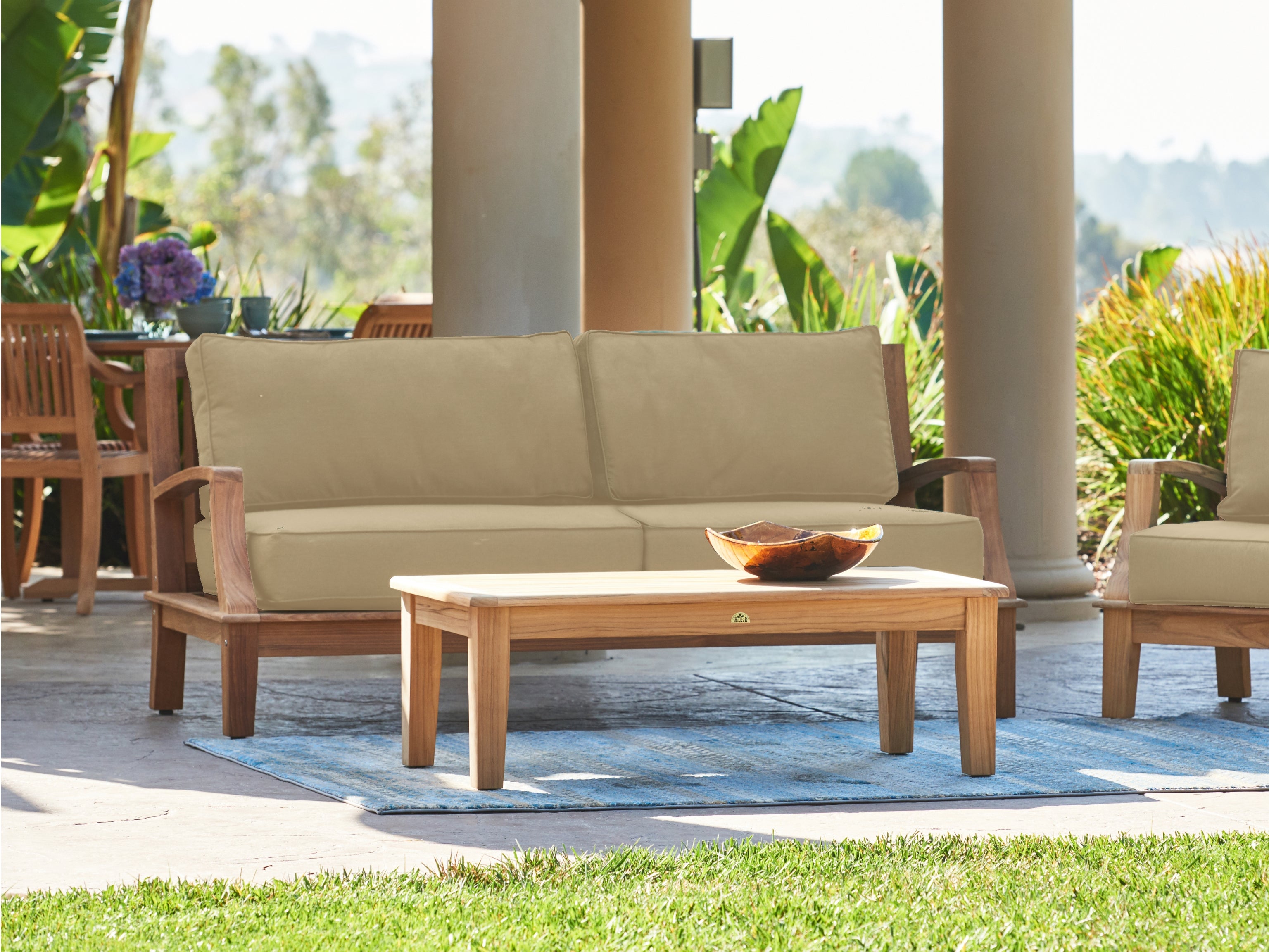 Grande Sofa