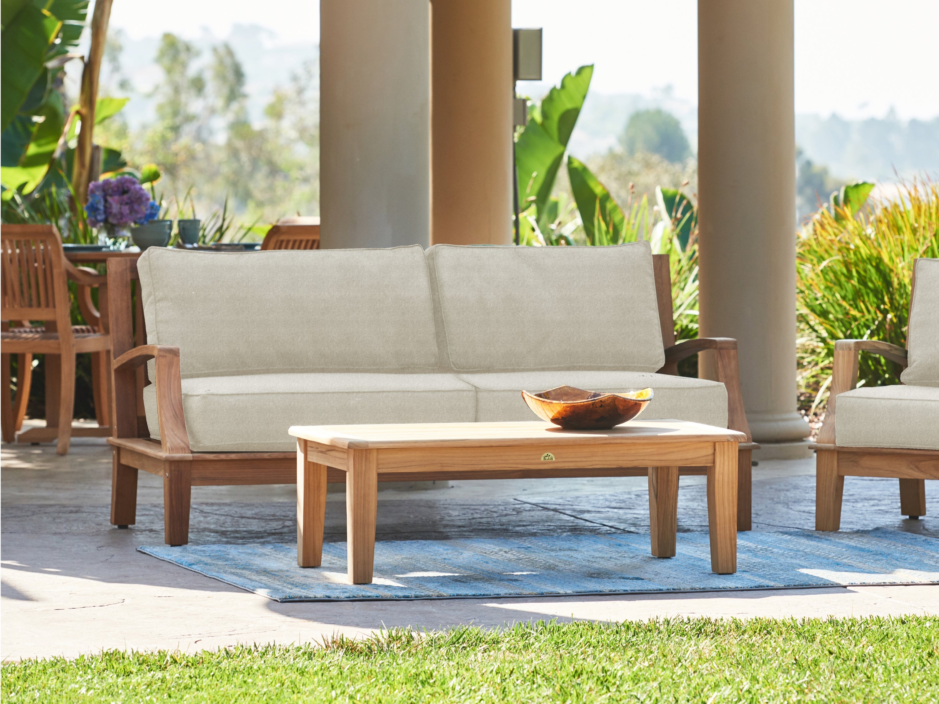 Grande Sofa