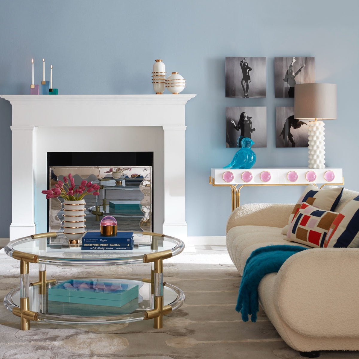Globo 49.5" Console