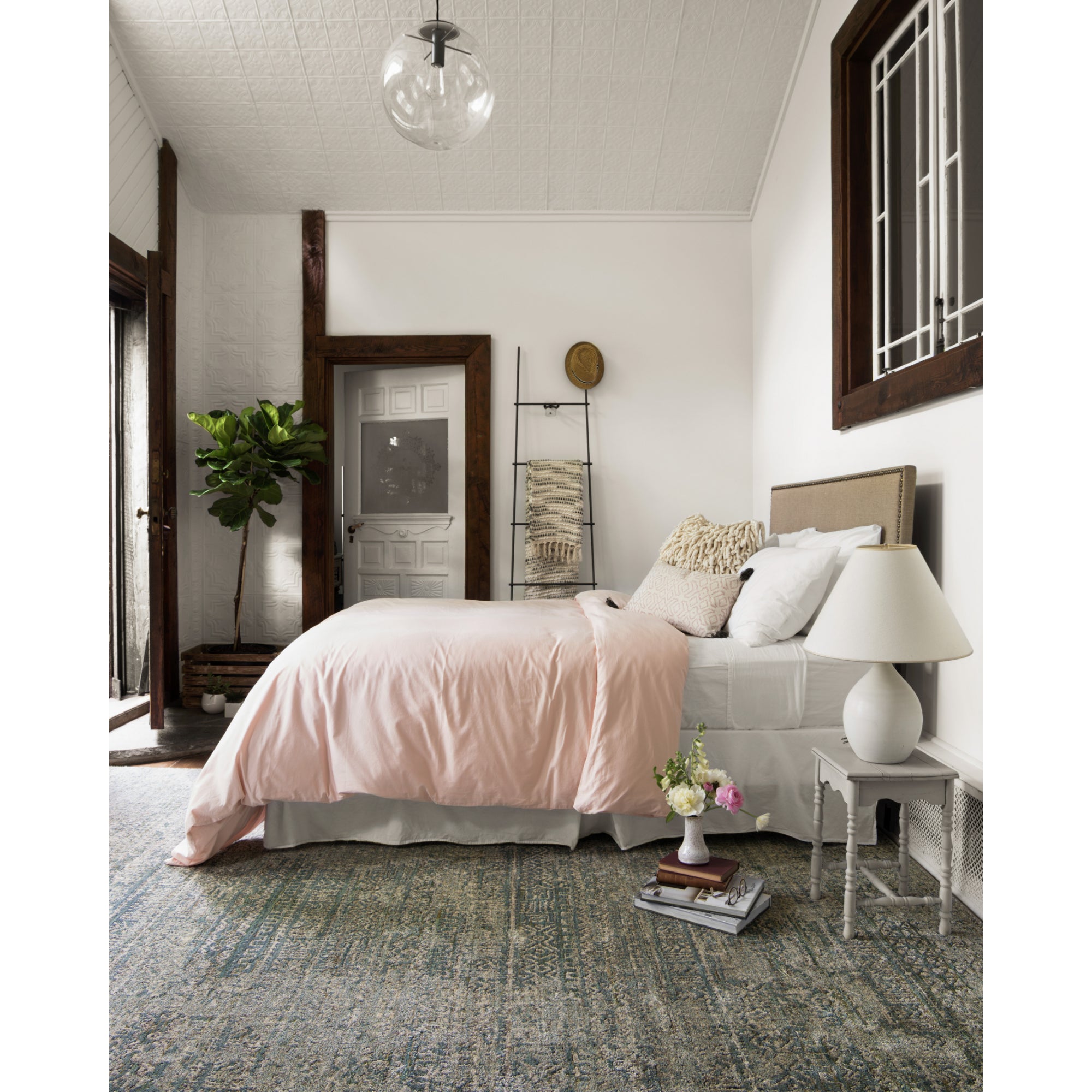 Loloi Javari Ivory/Sea Rug