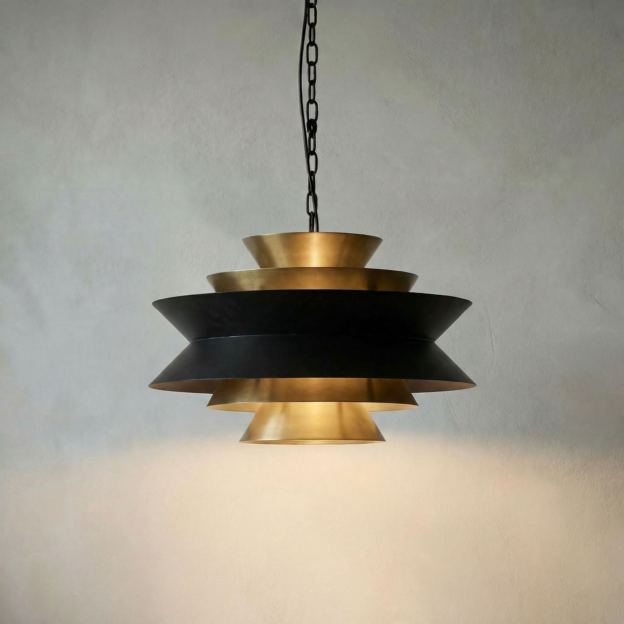 Arion Pendant