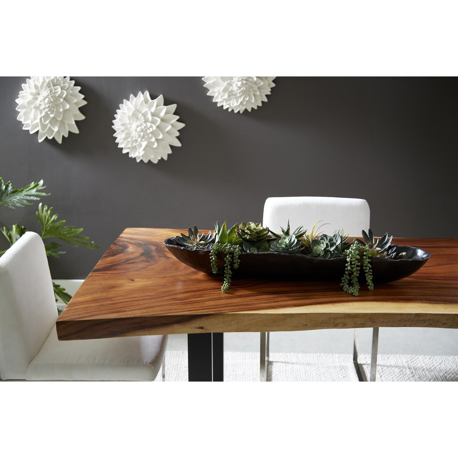 Aragonite Medium Canoe Bowl - Black