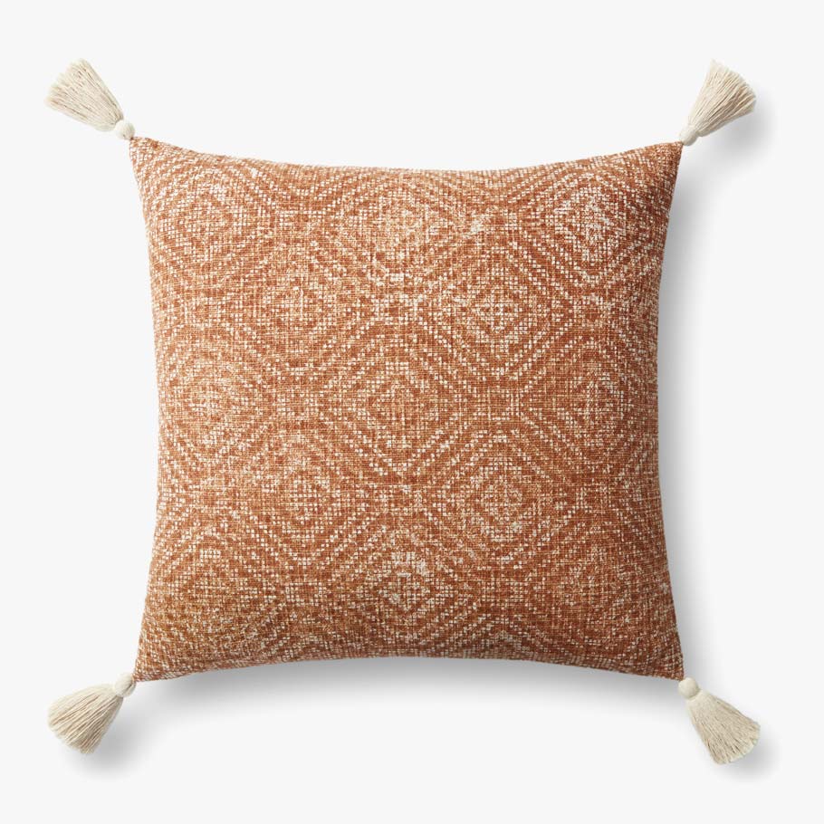 Loloi P0621 Cover with Down Pillow