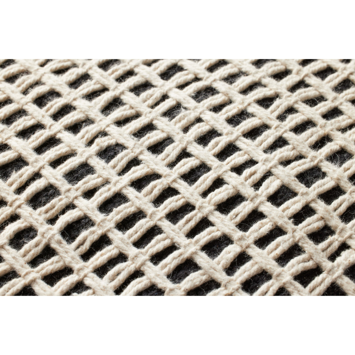 Loloi LPF0040 Black/Ivory 18"W x 18"D x 18"H Cover Only Pillow by Loloi