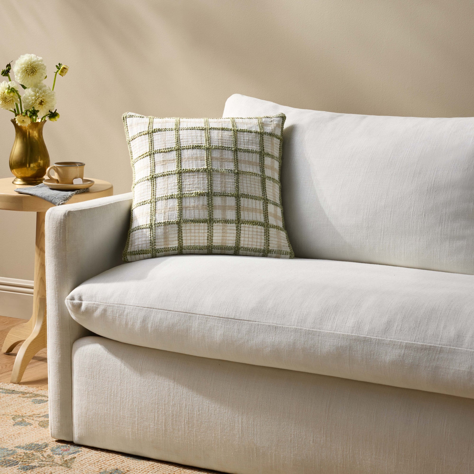 Chris Loves Julia x Loloi Norman Ivory/Green 18" x 18" Pillow Cover Only