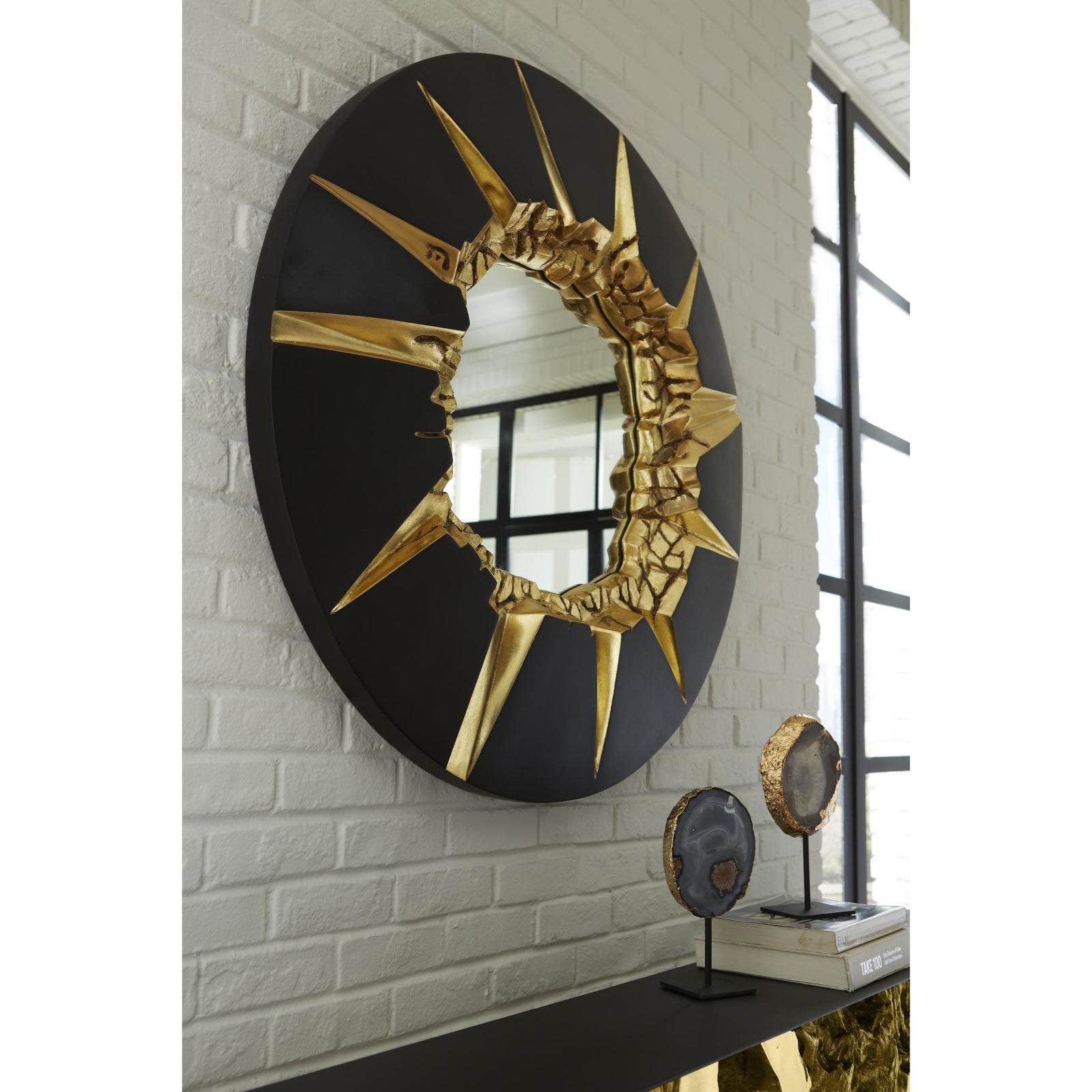 Circular Cracked Mirror