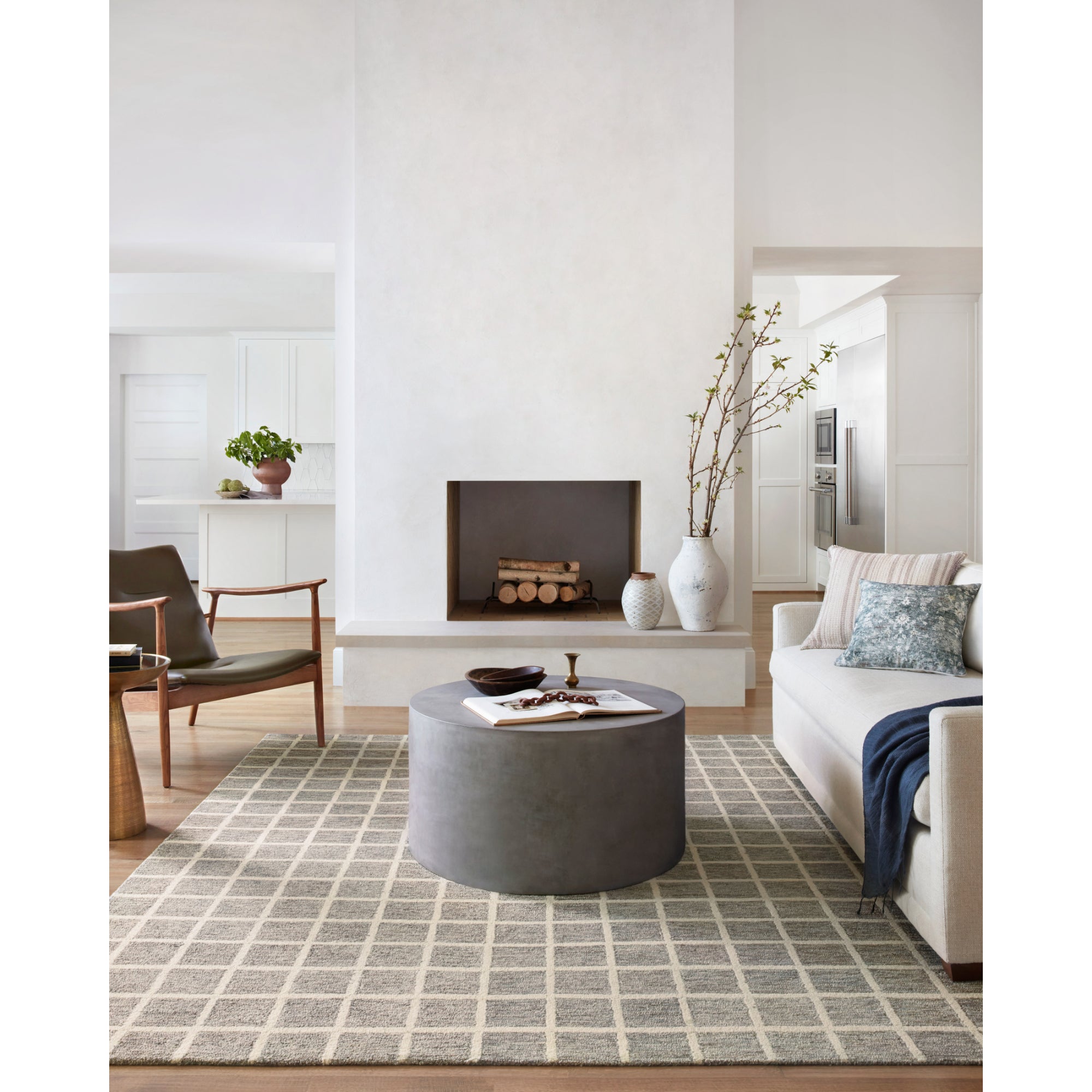 Chris Loves Julia x Loloi Polly Slate/Ivory Rug