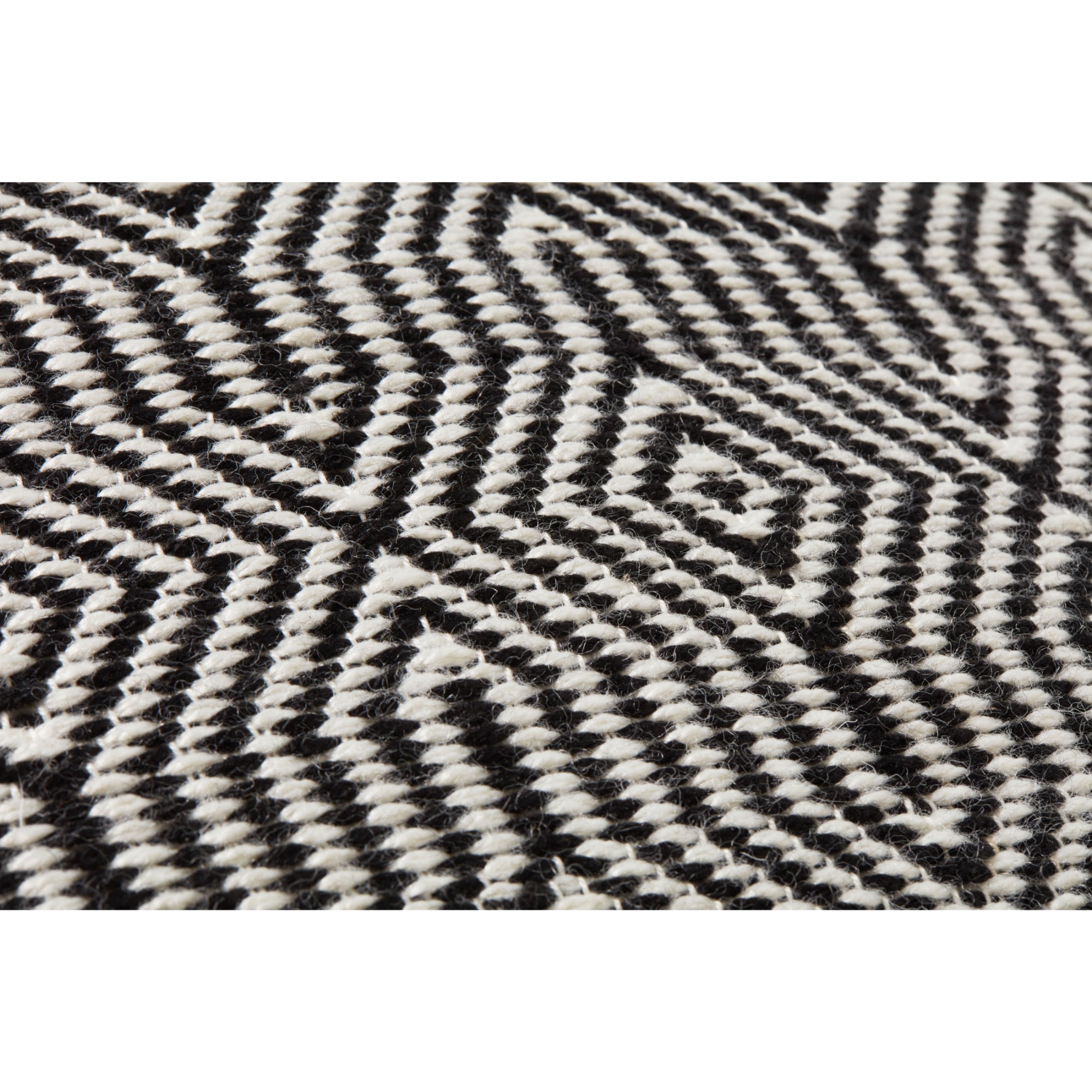 Loloi P0339 22" x 22" Cover with Poly Pillow